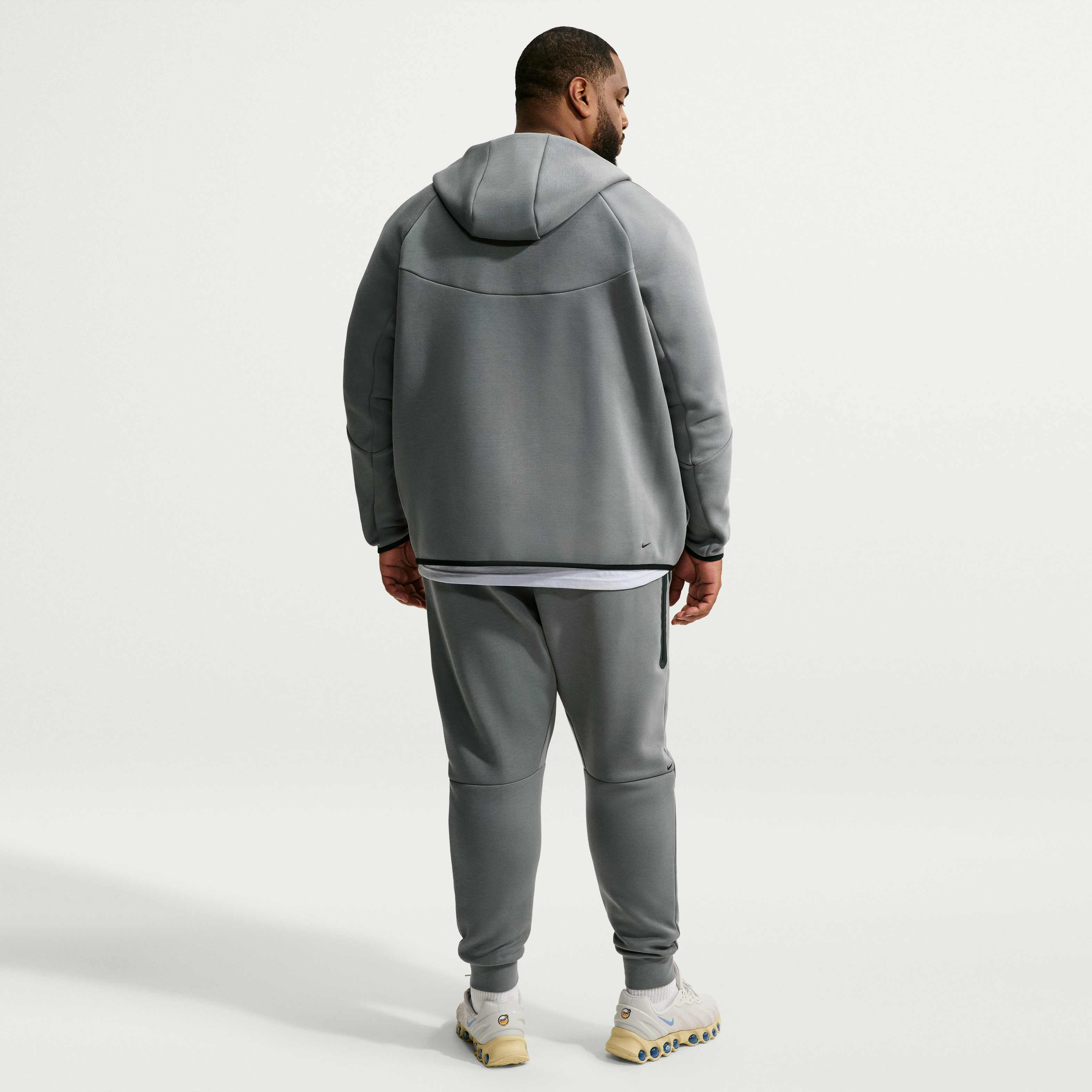 Nike Tech image number 9