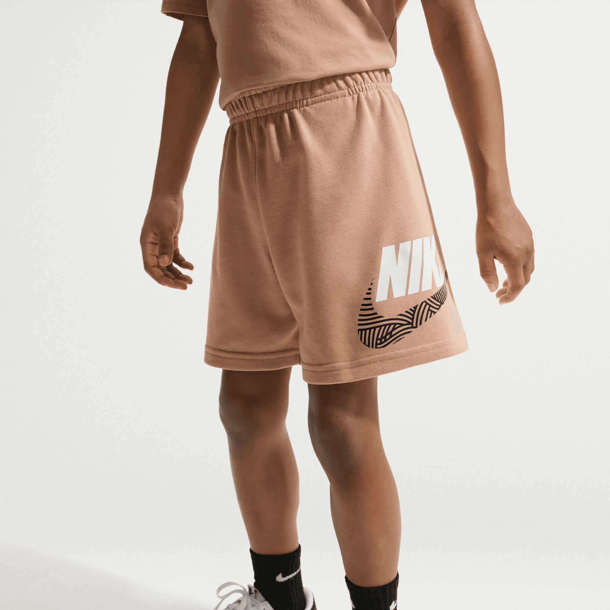 Nike Sportswear In The Zone image number 2