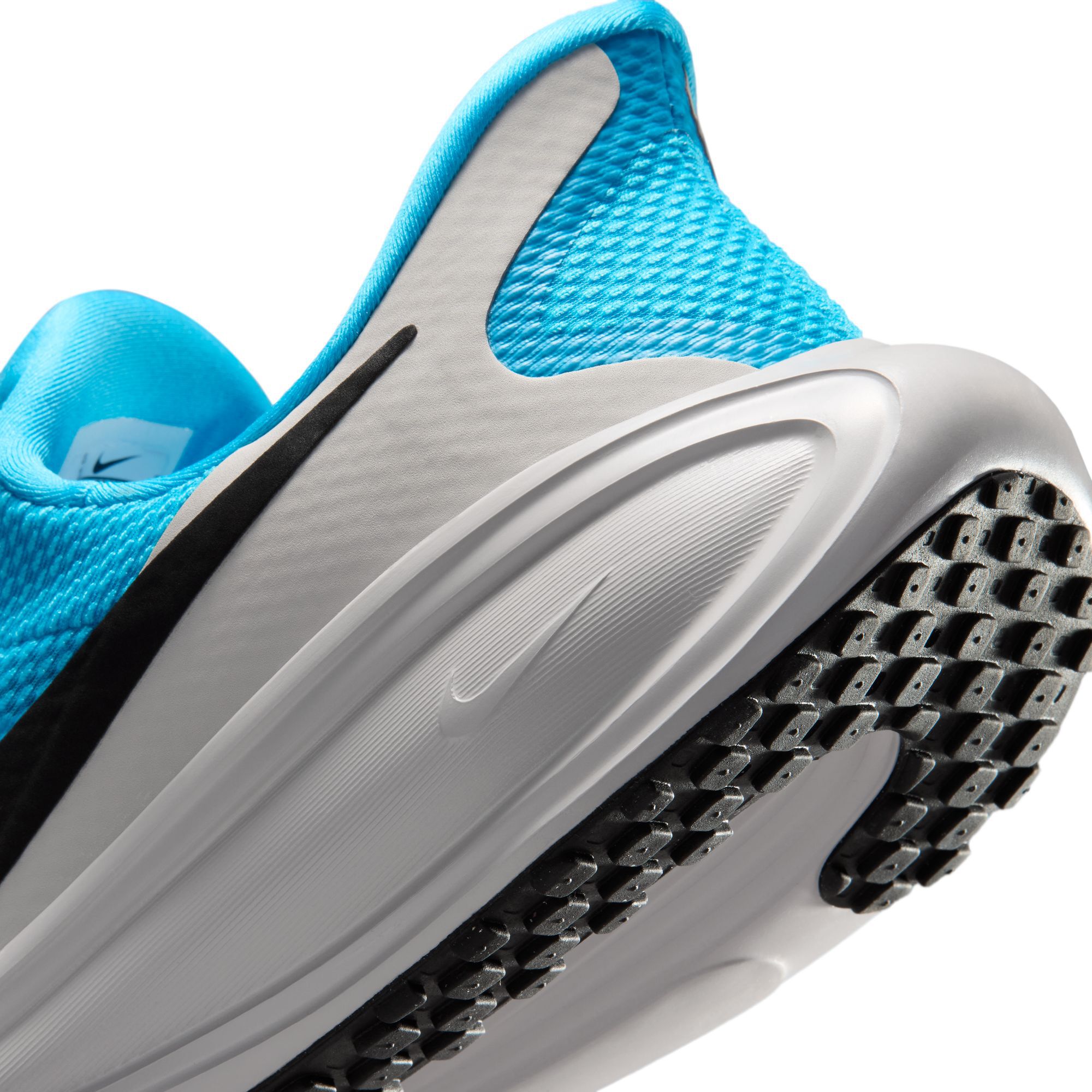 Nike Revolution 8 EasyOn image number 10