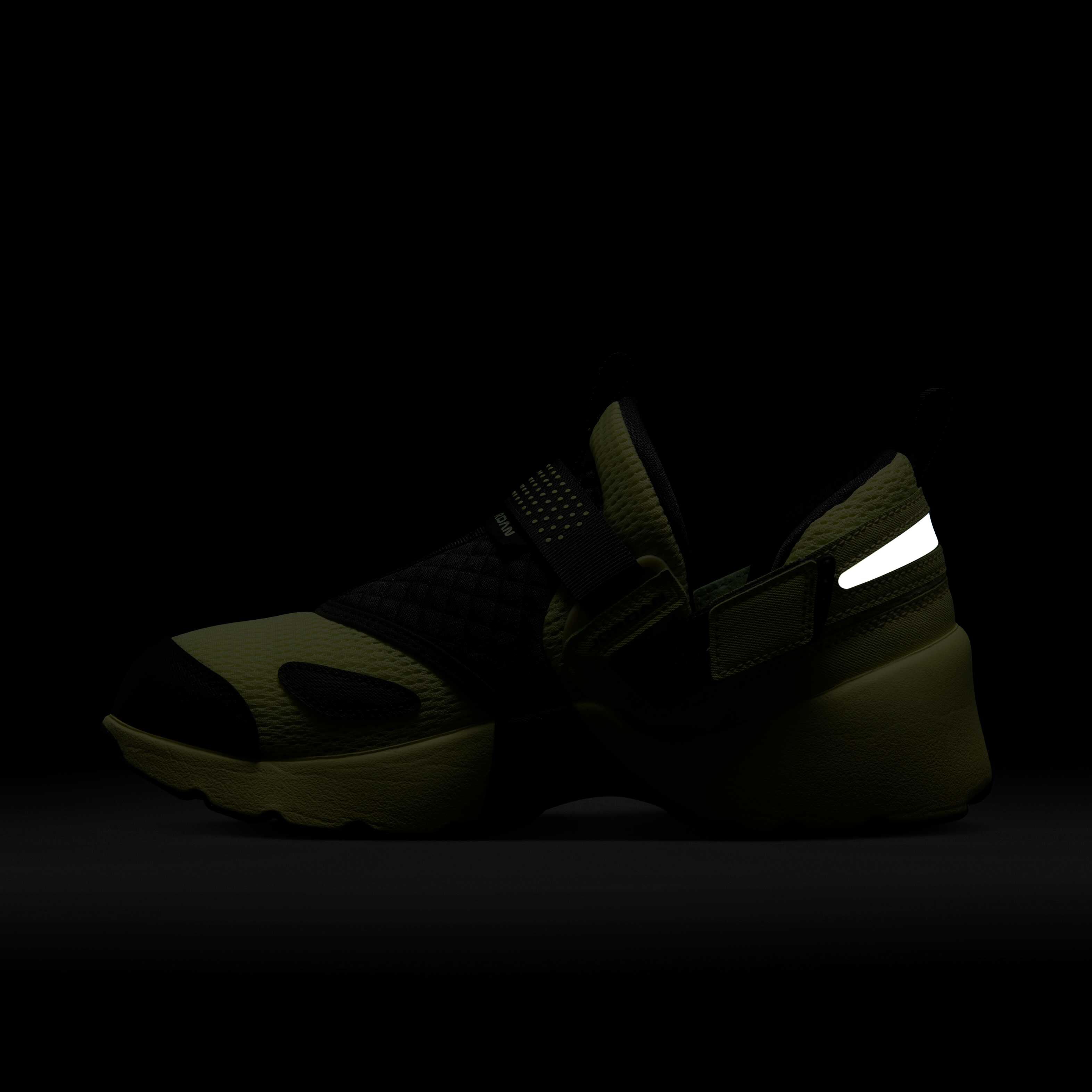 Jordan Trunner LX image number 10