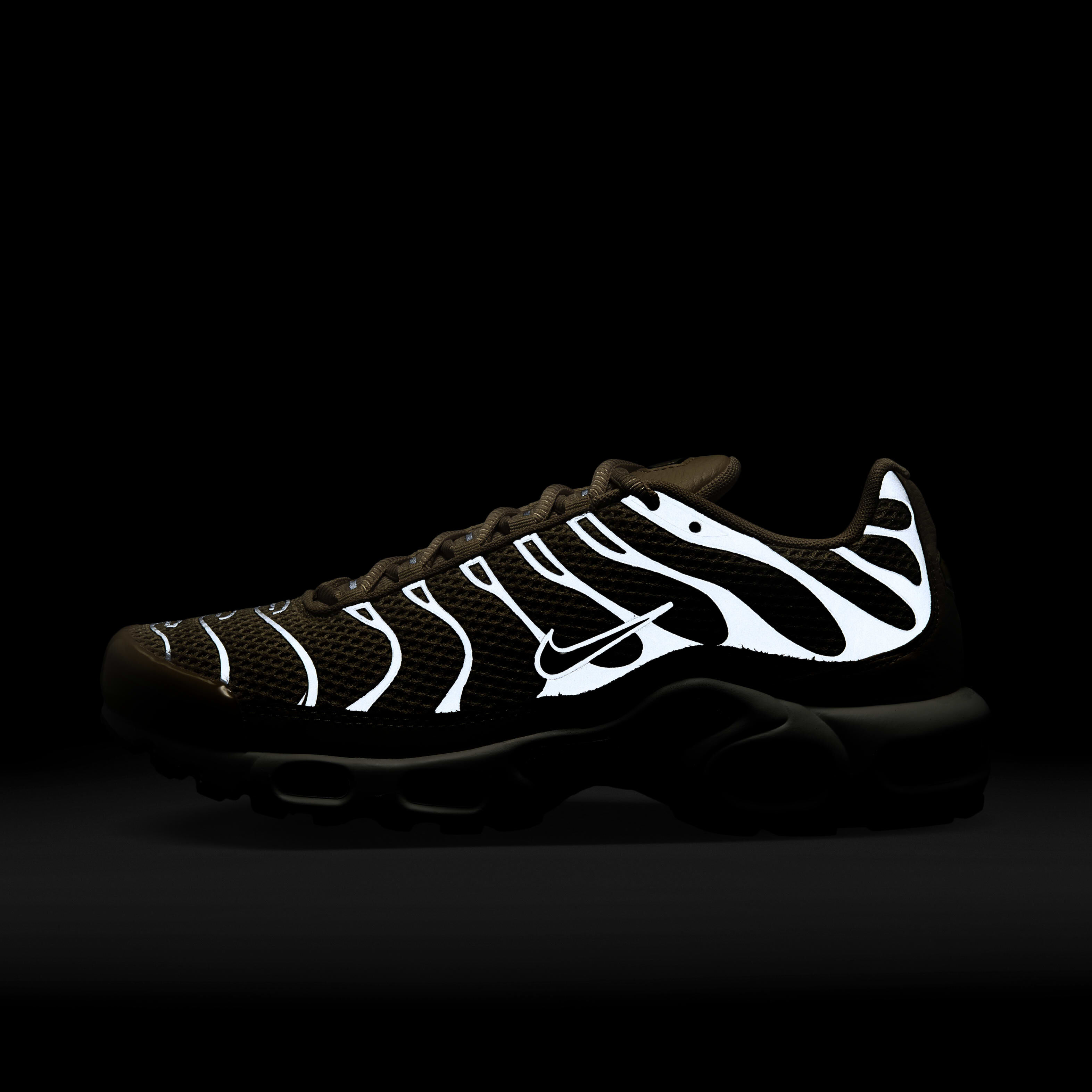 Nike Air Max Plus image number 10