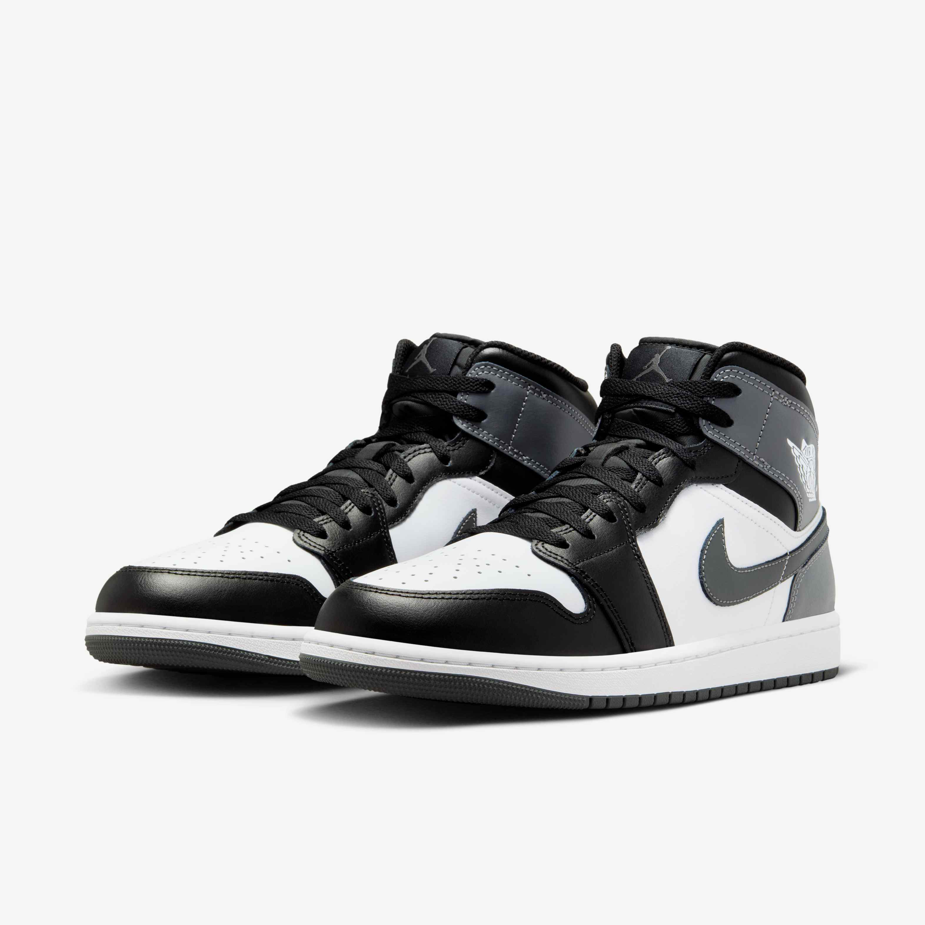 Air Jordan 1 Mid image number 4