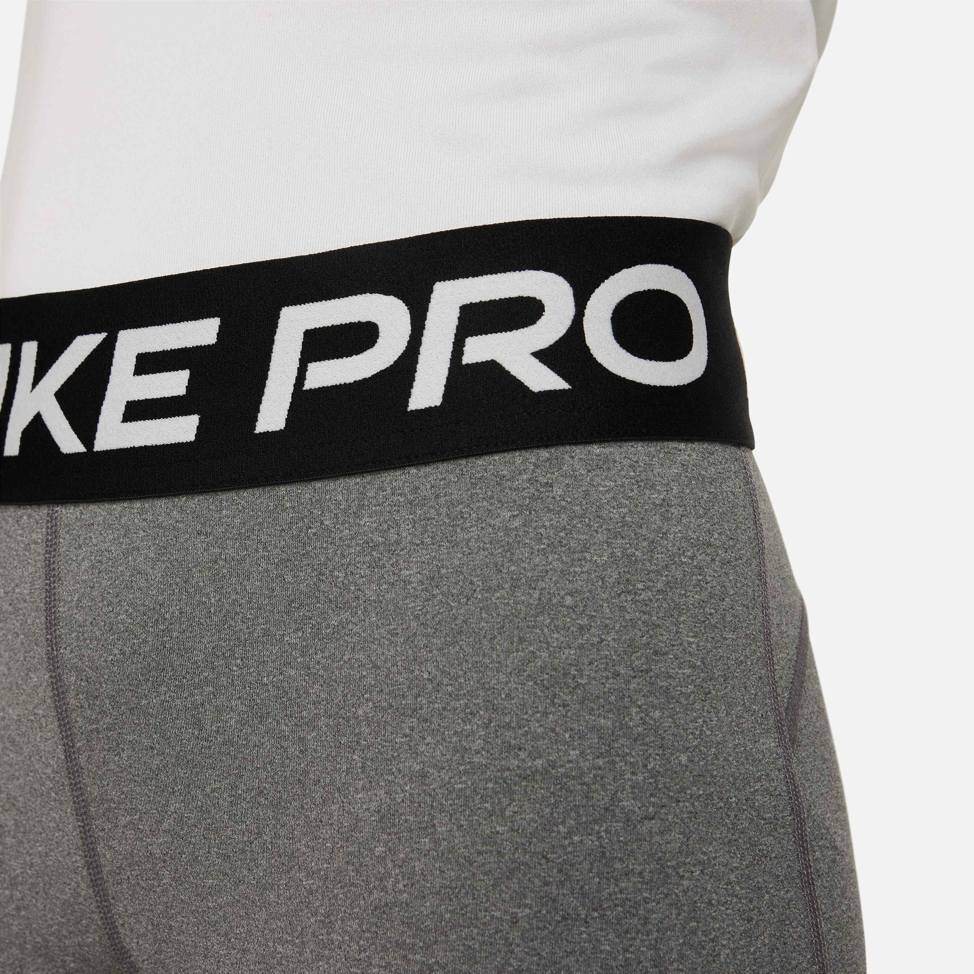 Nike Pro image number 3