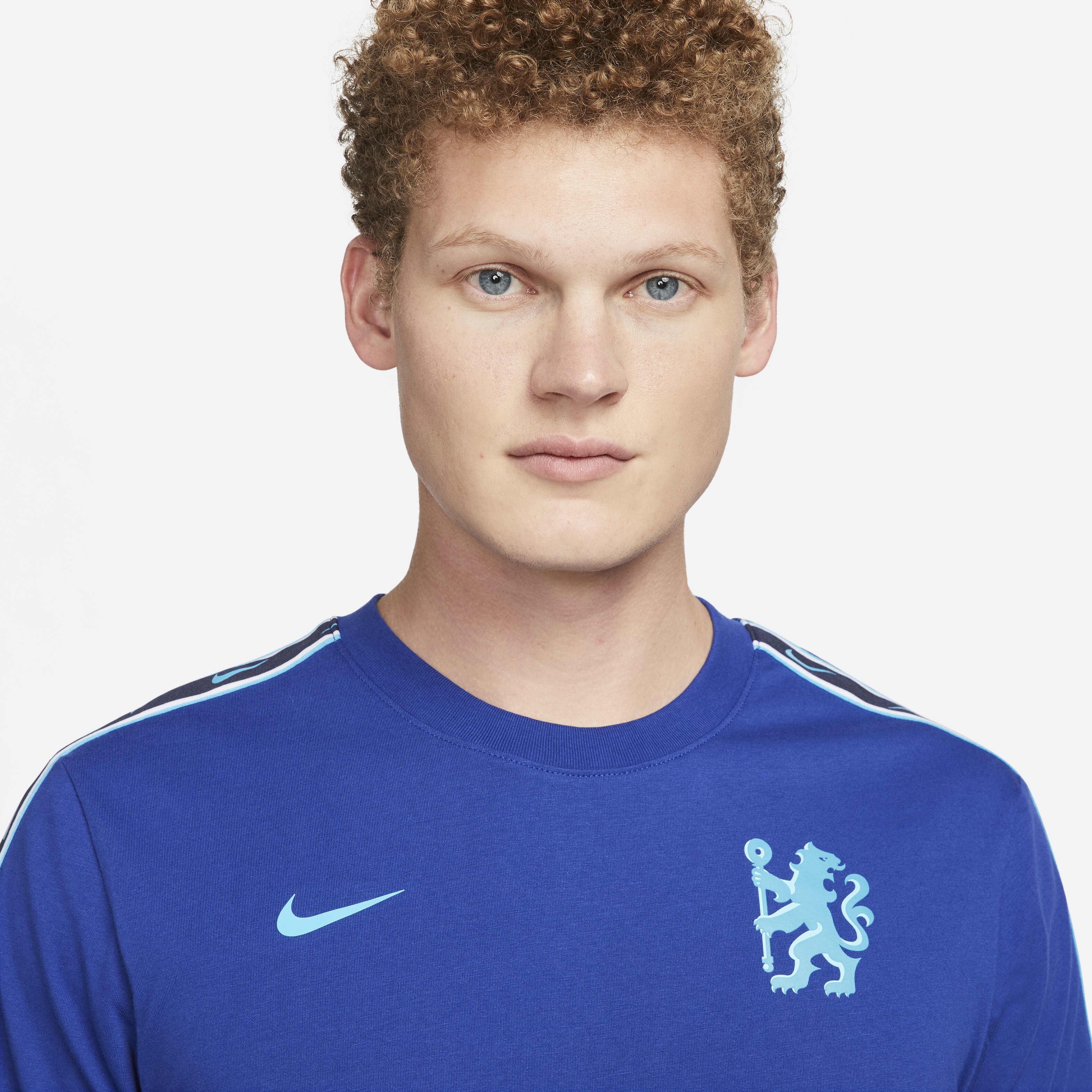 Chelsea F.C. Repeat image number 2