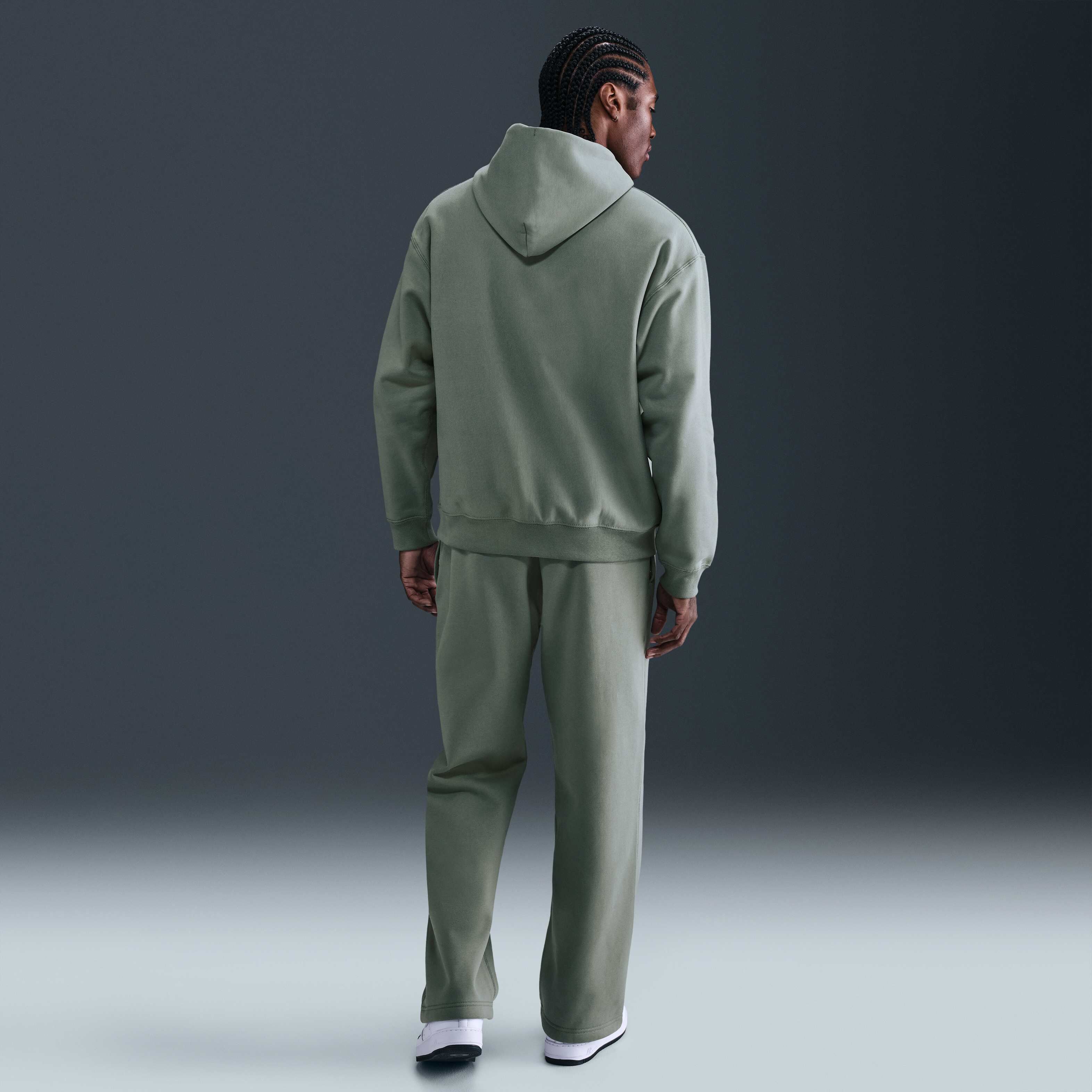 نايكي سولو سووش image number 3