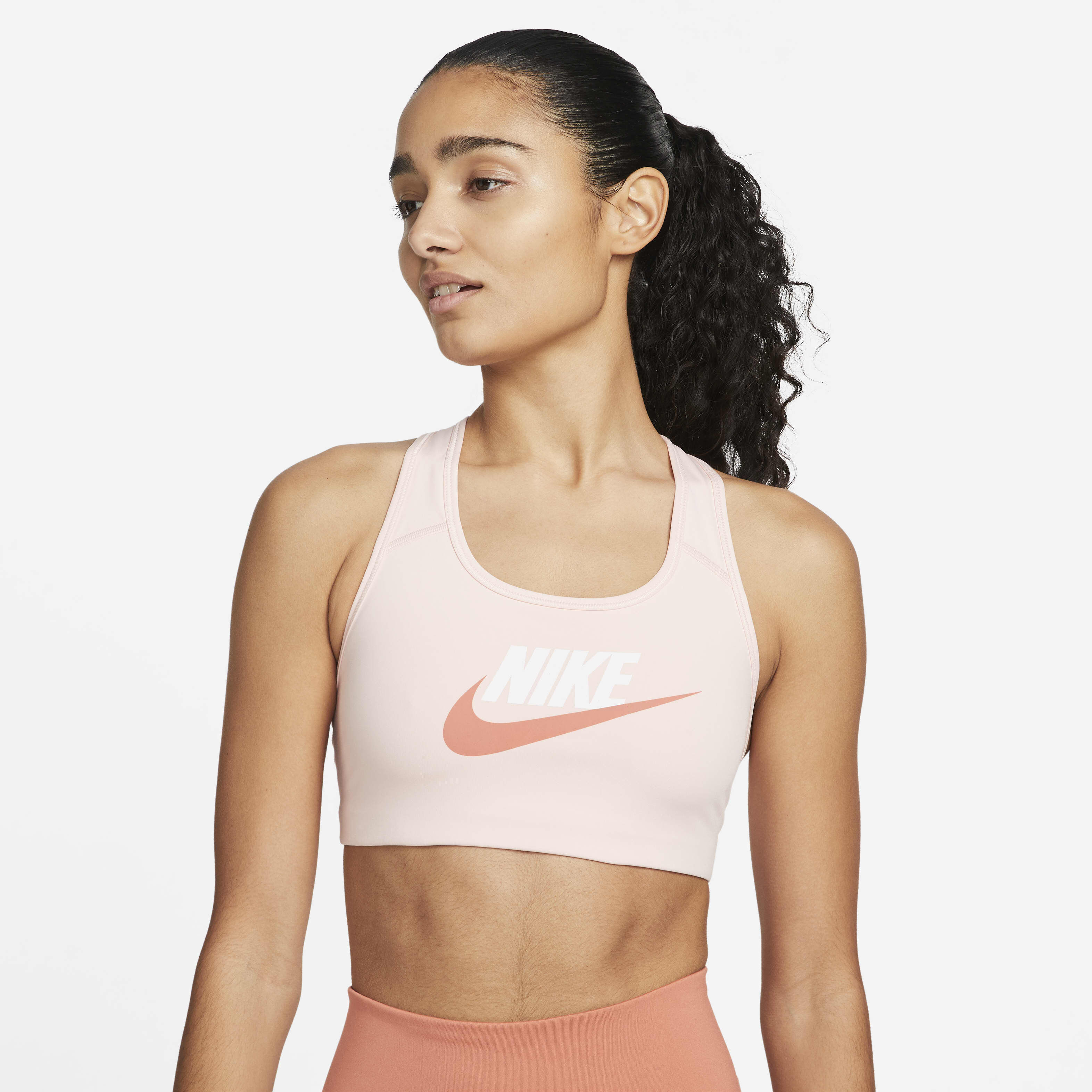 نايكي سووش image number 0