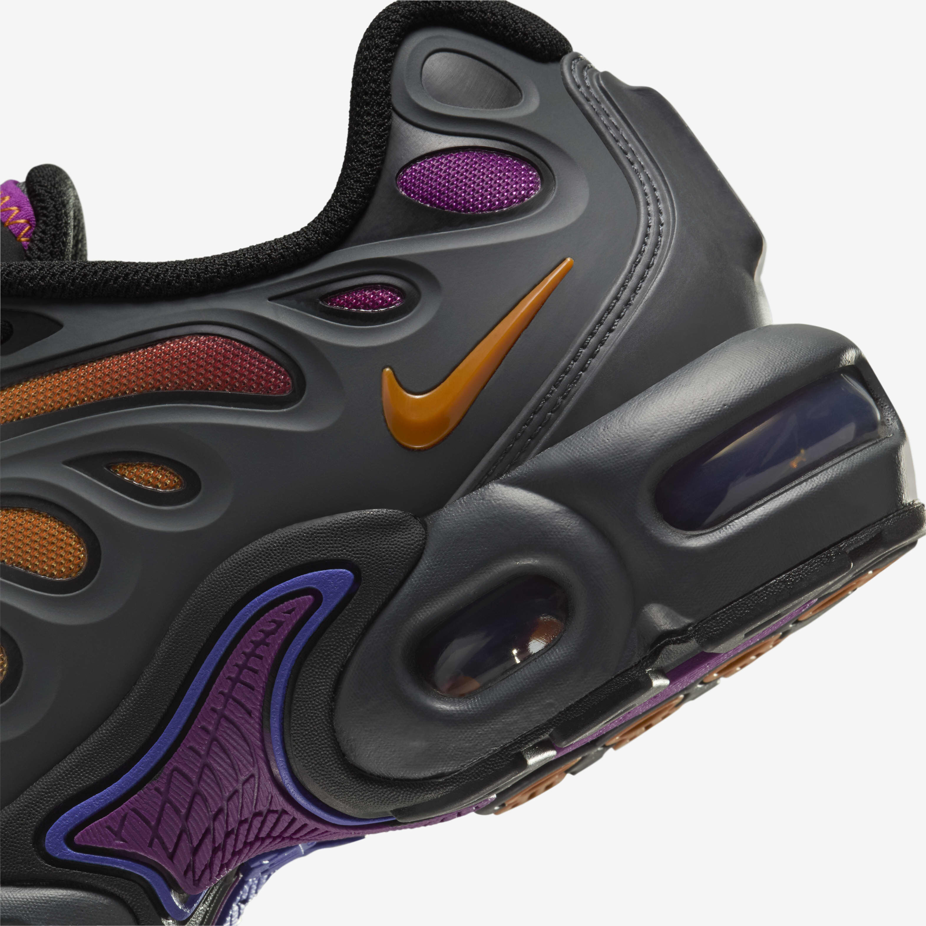 Nike Air Max Plus Drift image number 7
