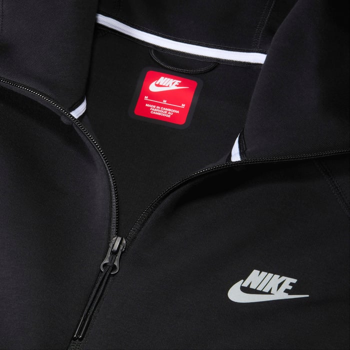 Buy Nike Tech Windrunner Men's Reflective Design Details Fleece