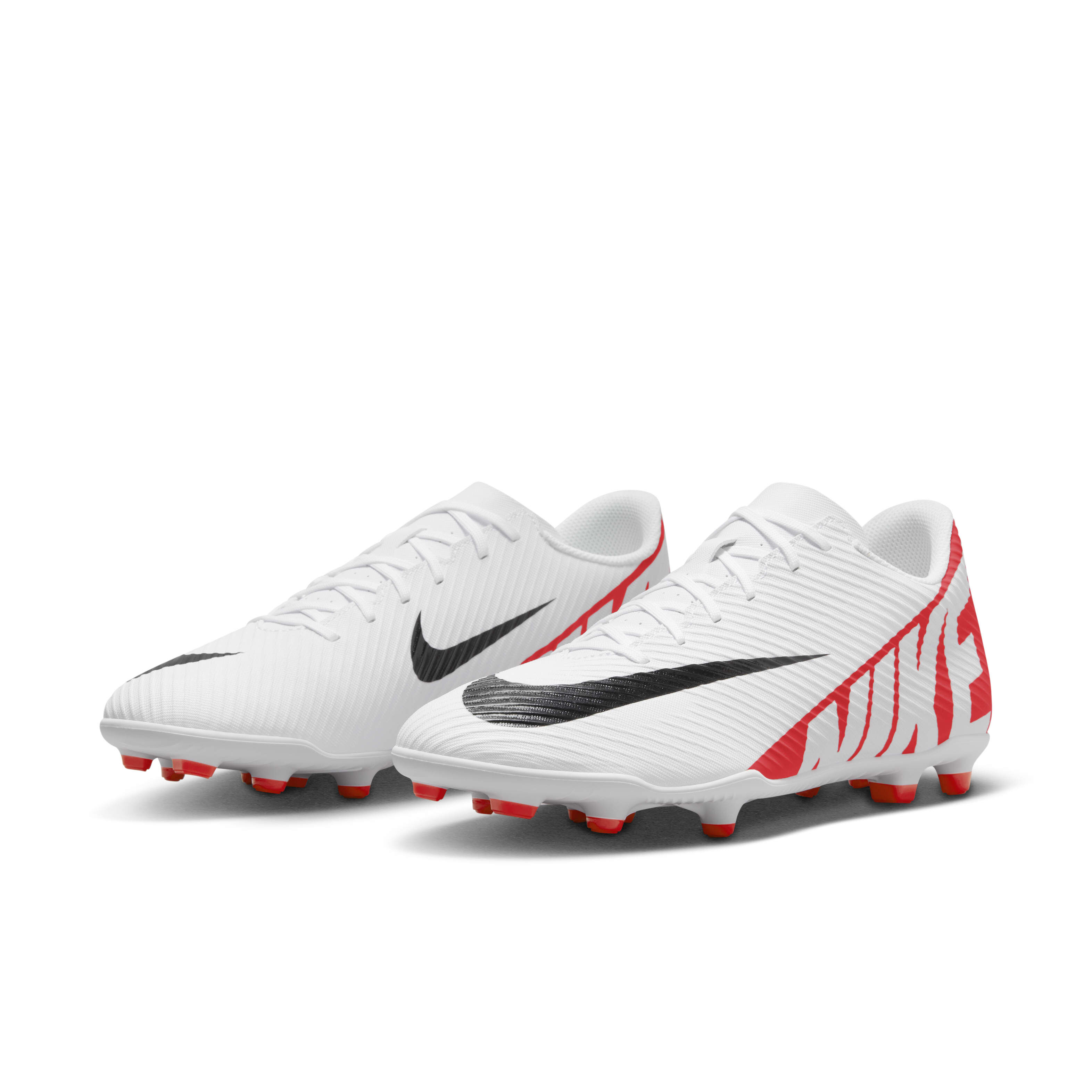 Nike Mercurial Vapor 15 Club image number 4