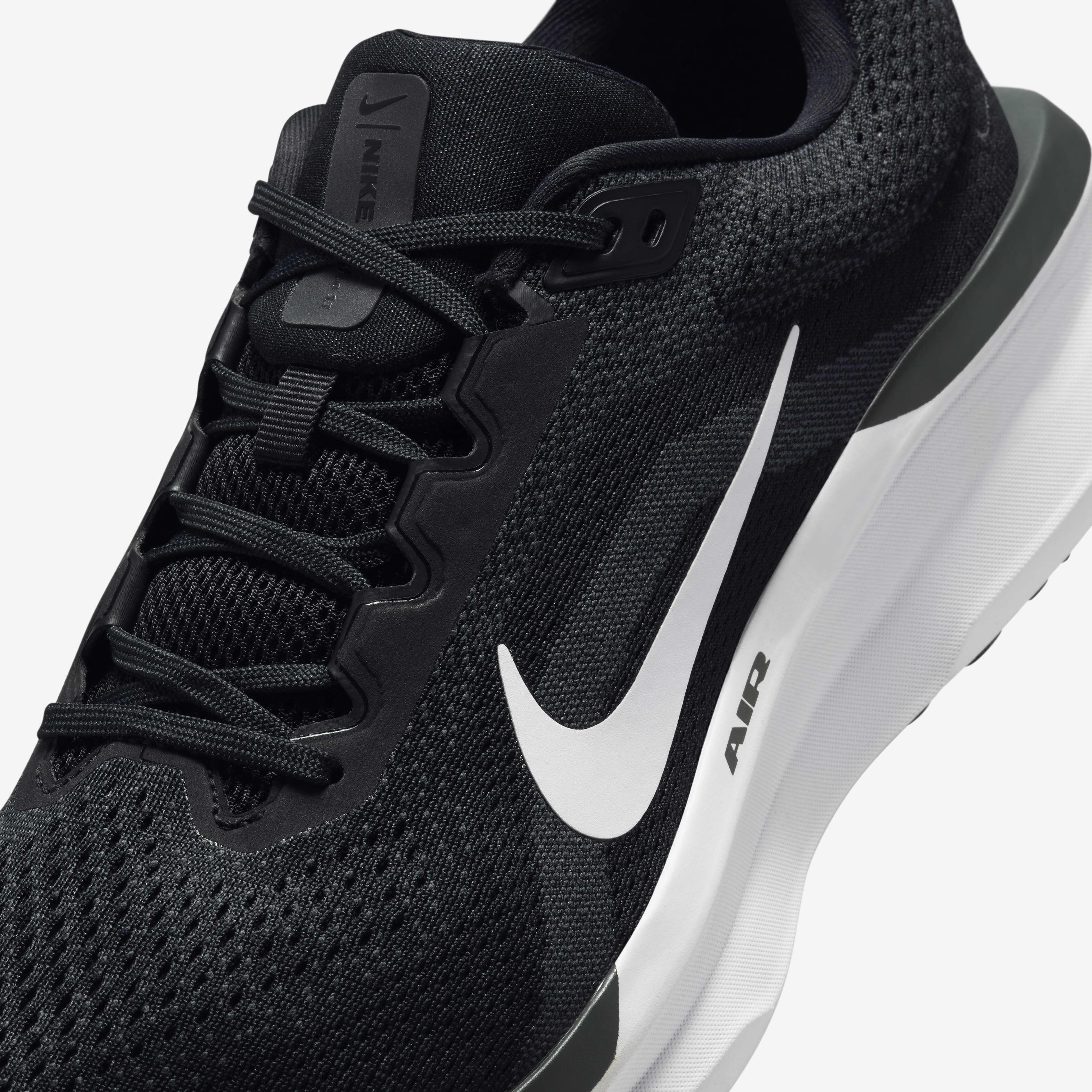 Buy Nike Winflo 11 Men s Road Running Shoes Extra Wide Nike Kuwait Official