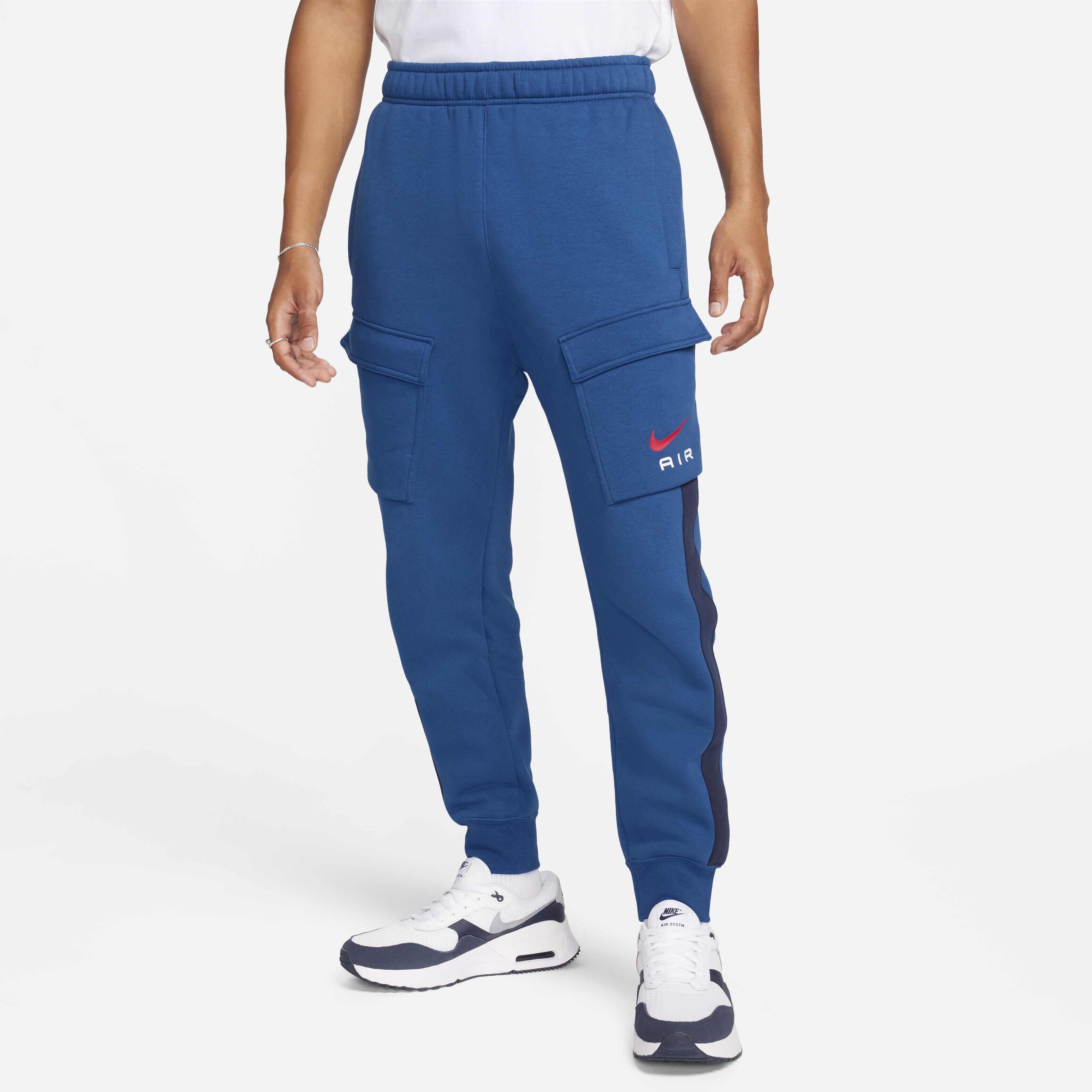 Buy Nike Air Men s Fleece Cargo Trousers Nike Kuwait Official