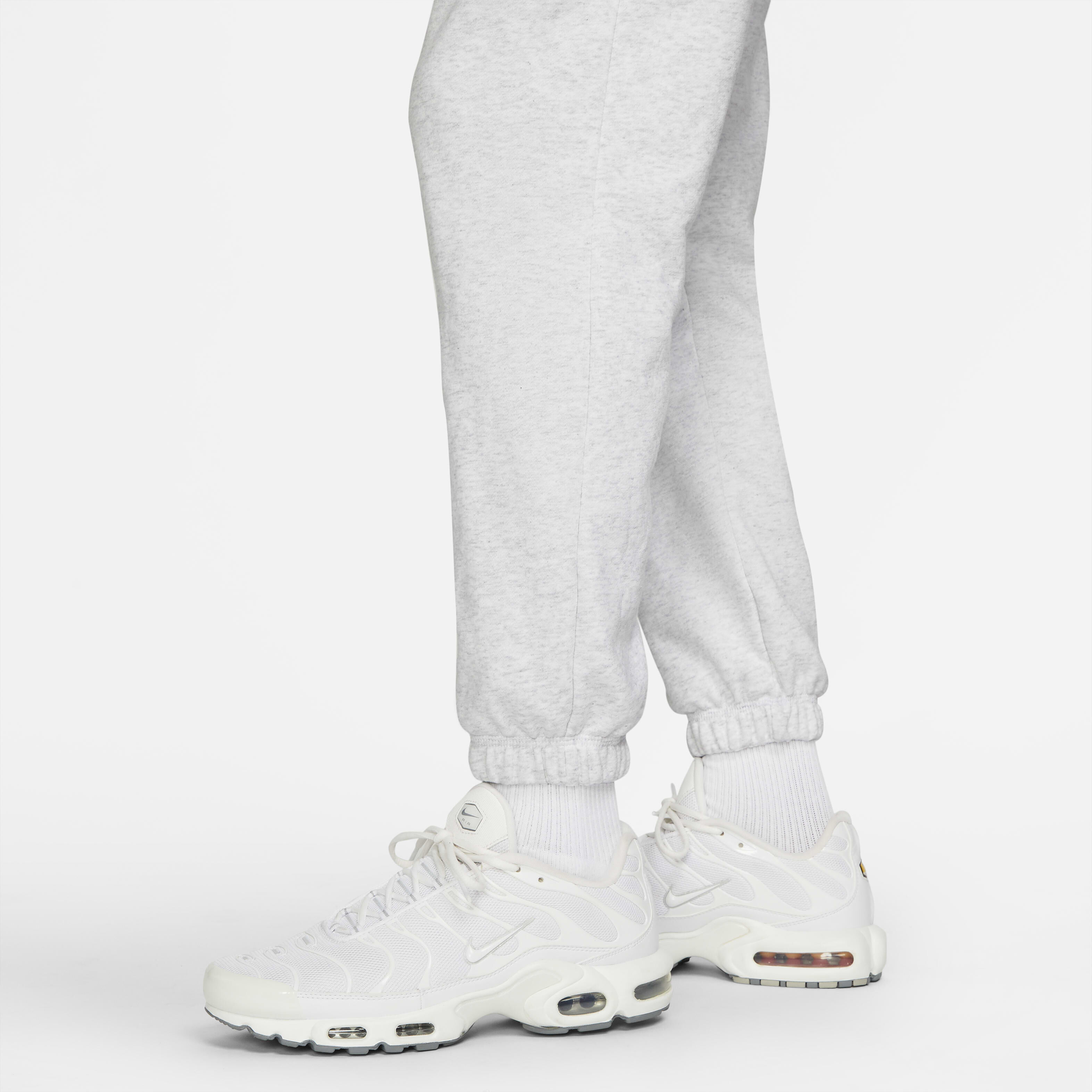 Nike Sportswear Swoosh League image number 4