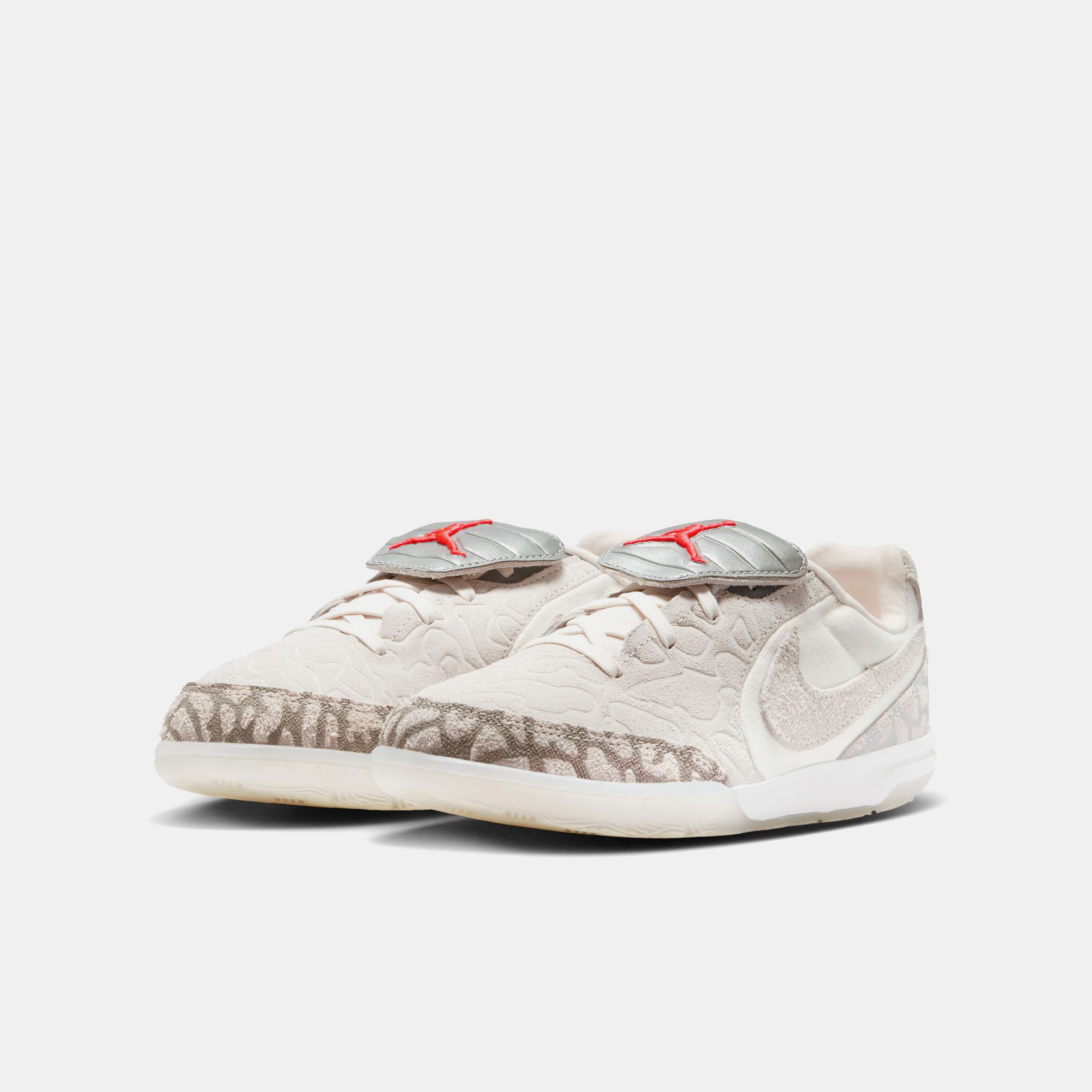 Jordan Jr. Tiempo Streetgato SE image number 2