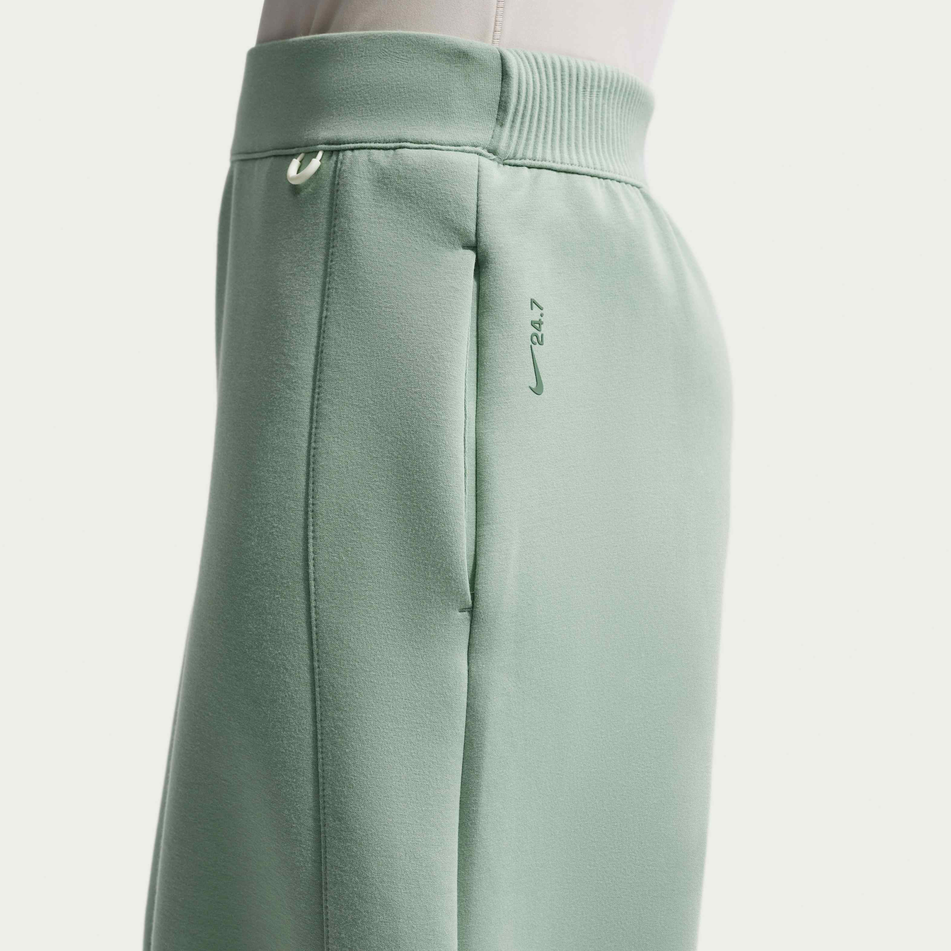 Nike 24.7 ImpossiblySoft image number 2