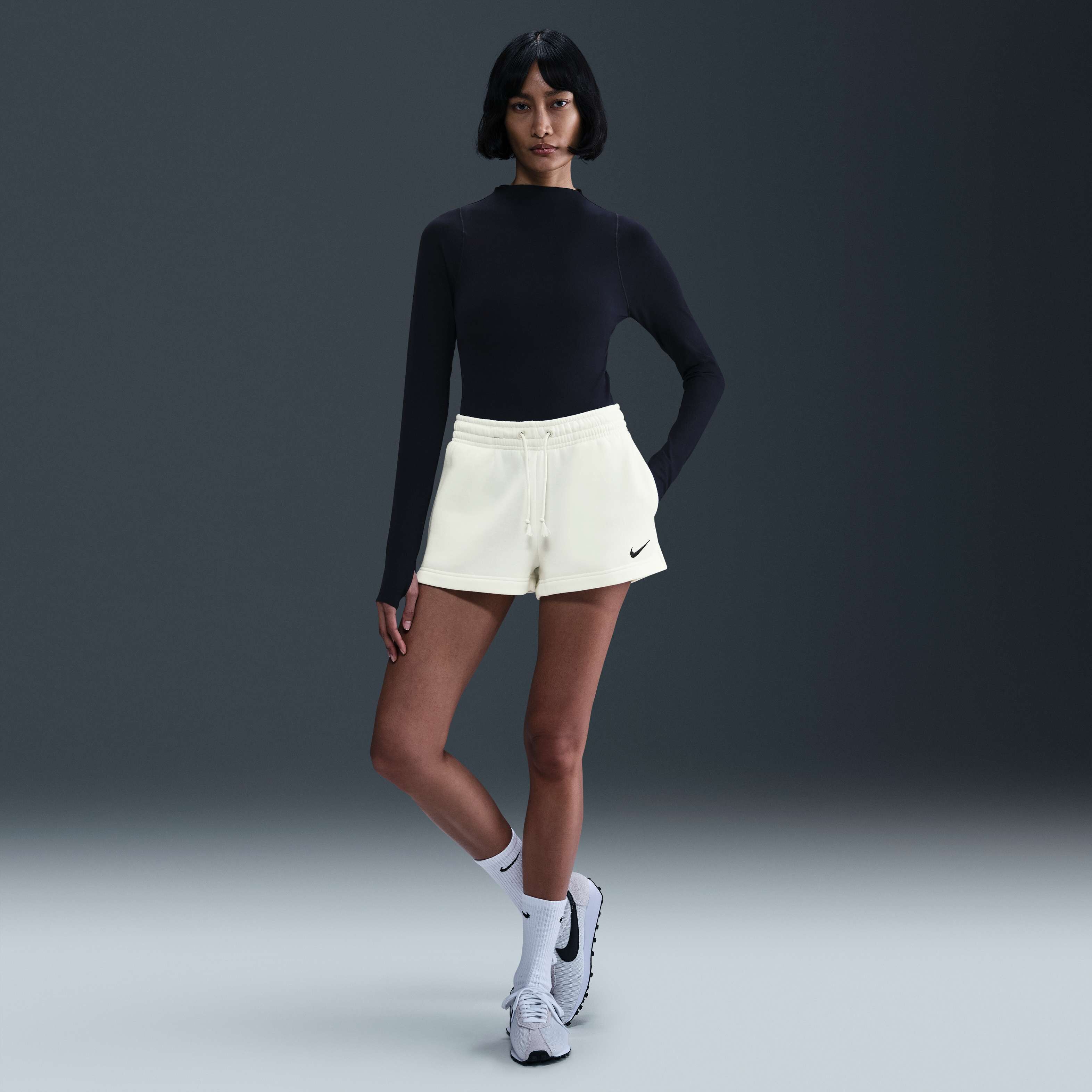 نايكي سبورتسوير فينيكس فليس image number 0