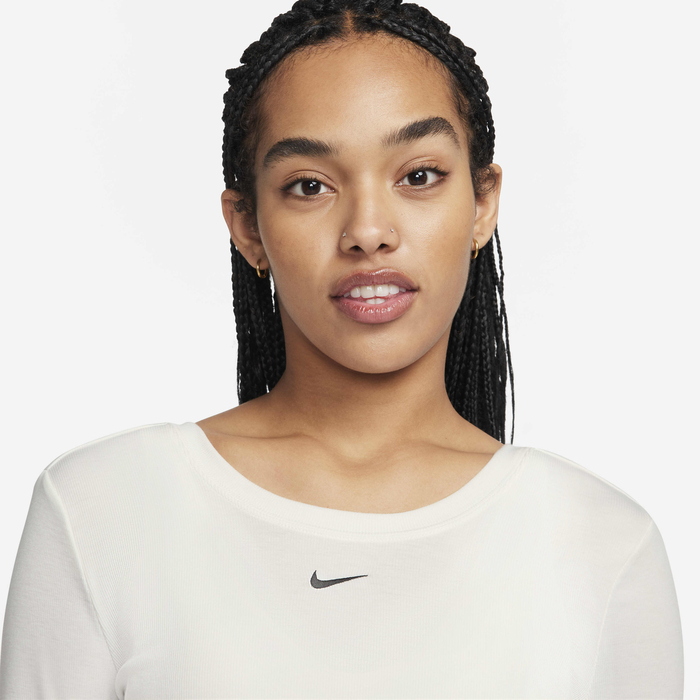 Nike Sportswear Chill Knit image number 2 Nike Sportswear Chill Knit image number 2