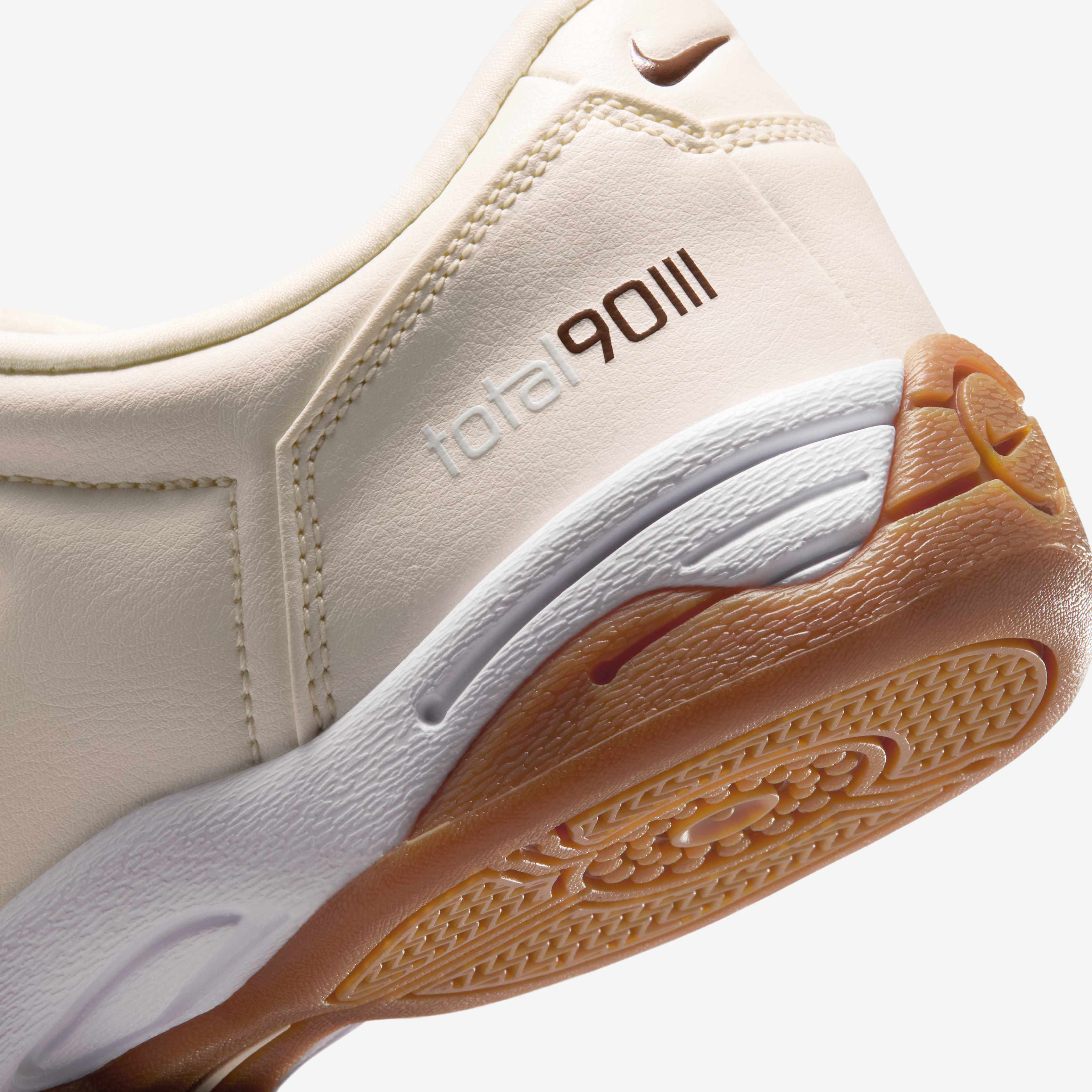 Nike Total90 image number 7