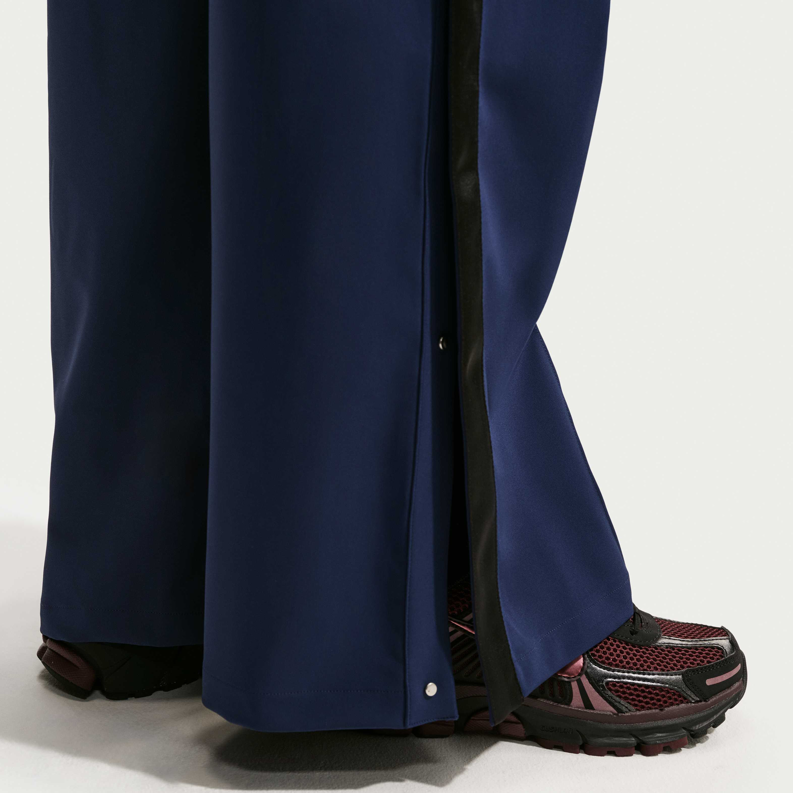 Nike 24.7 PerfectStretch image number 6