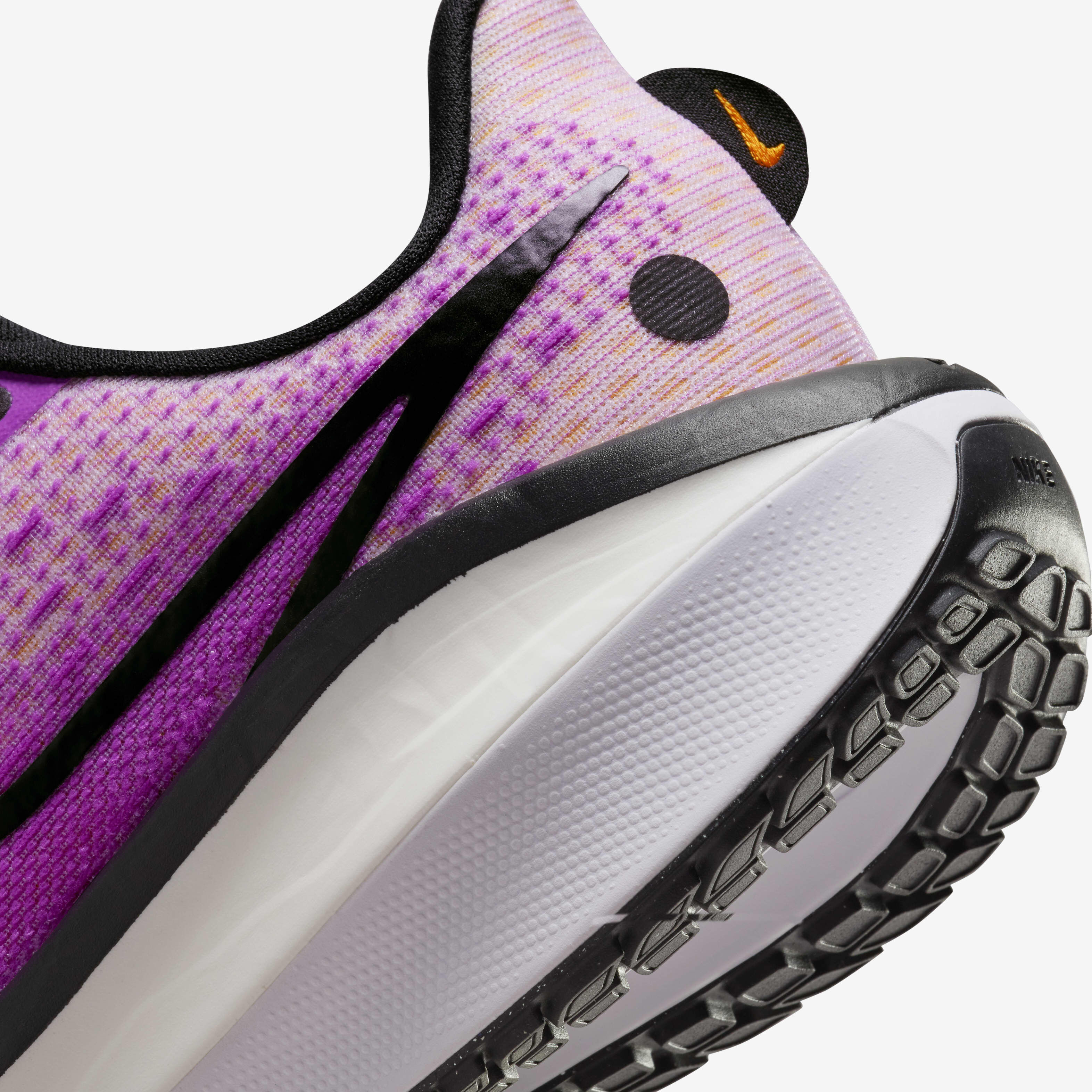 Nike vomero 8 violet 2025