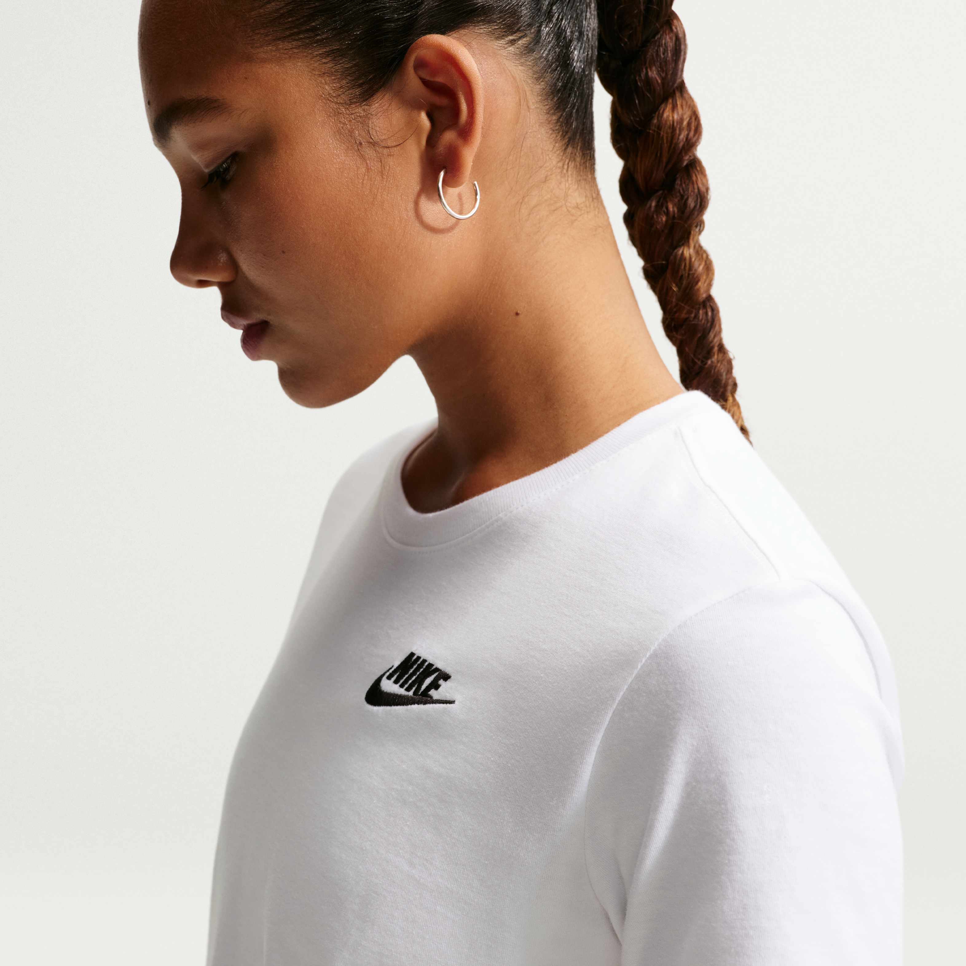 Nike Sportswear Club Essentials image number 2