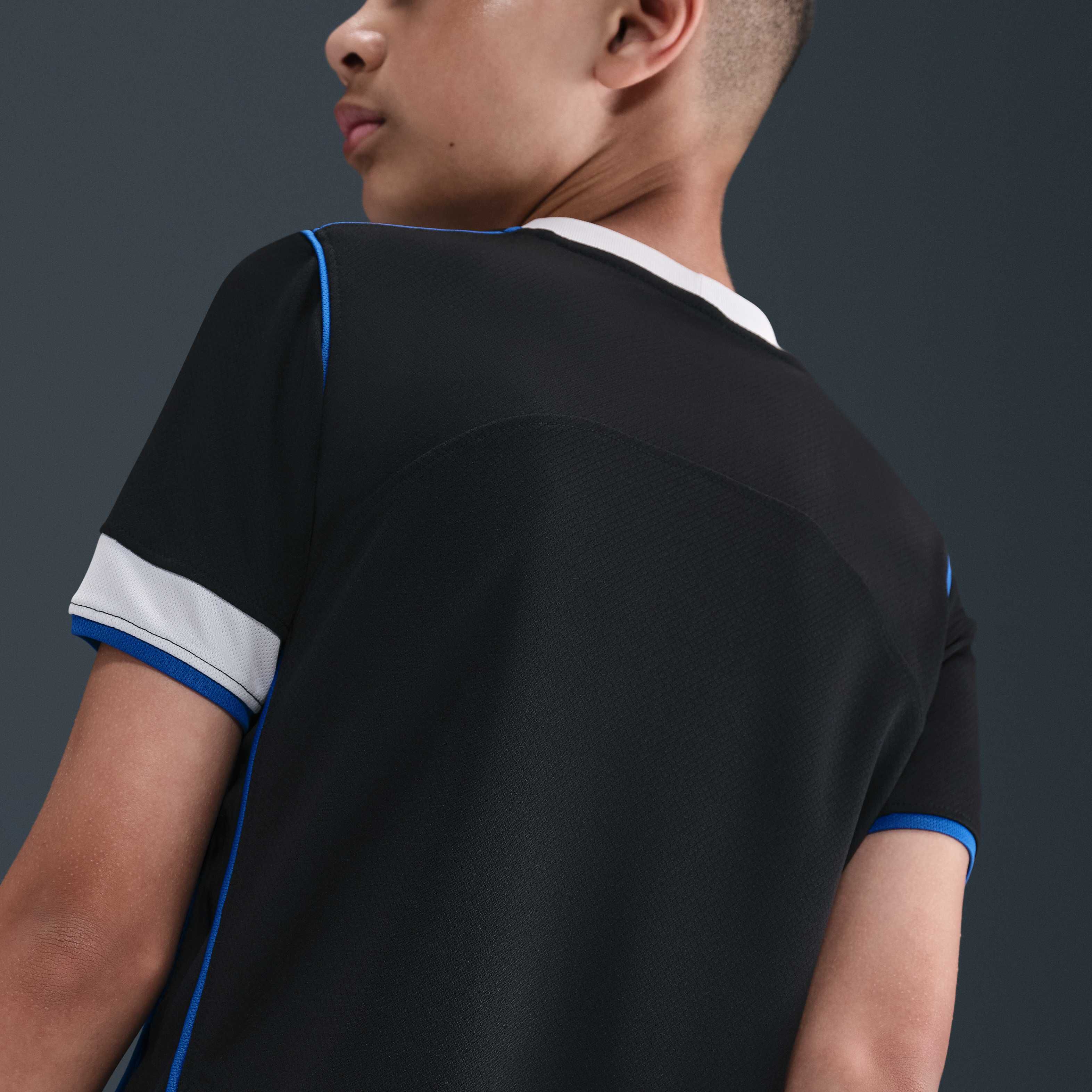 تشيلسي 26/2025 ستيديوم البديل image number 1