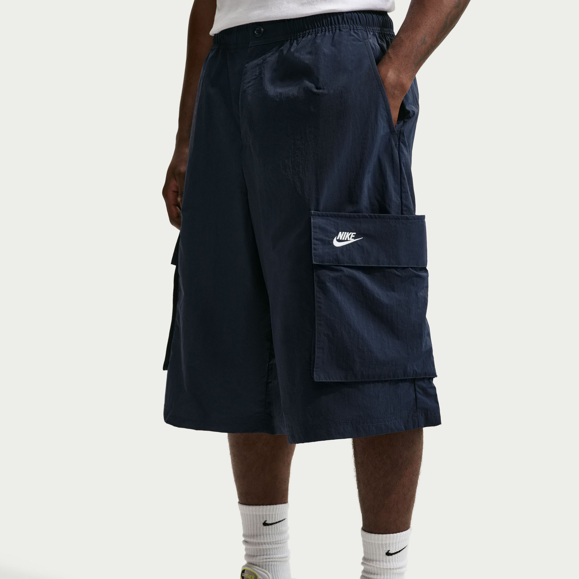 Nike Sportswear Club image number 2