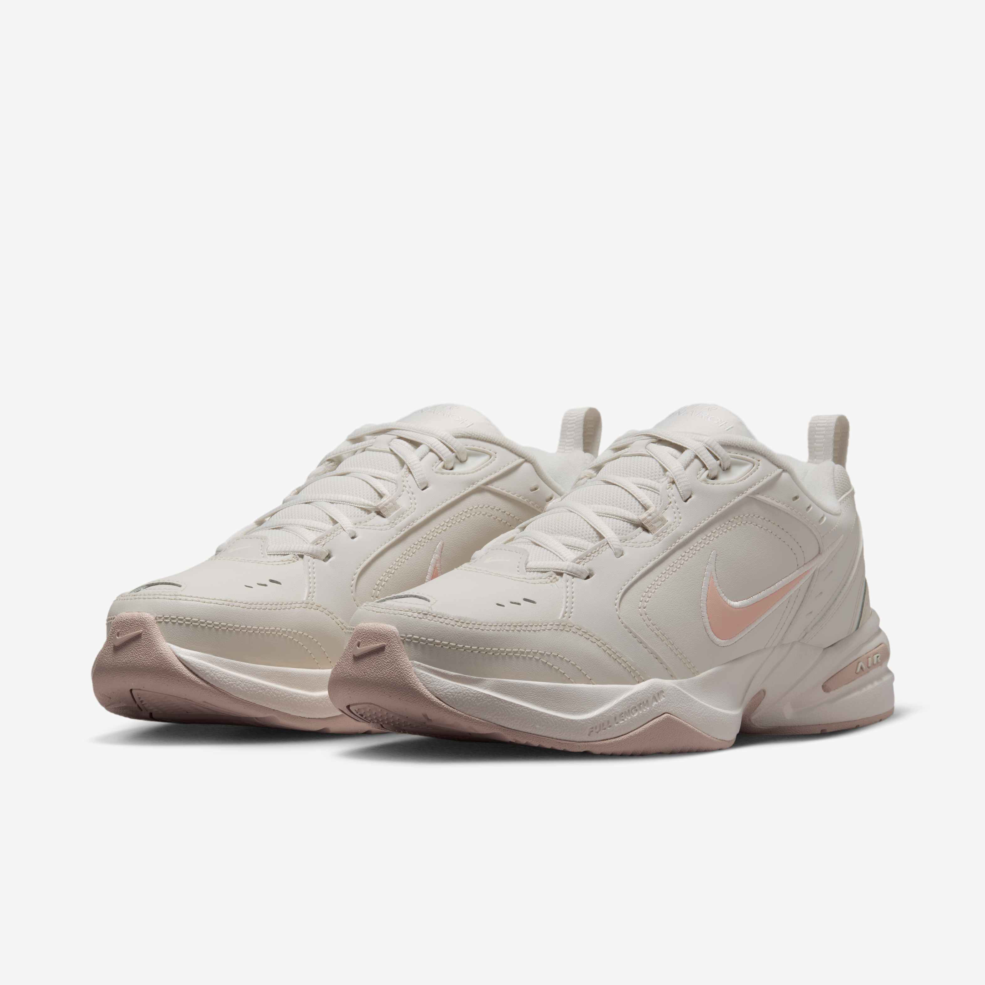 Nike Air Monarch IV image number 4