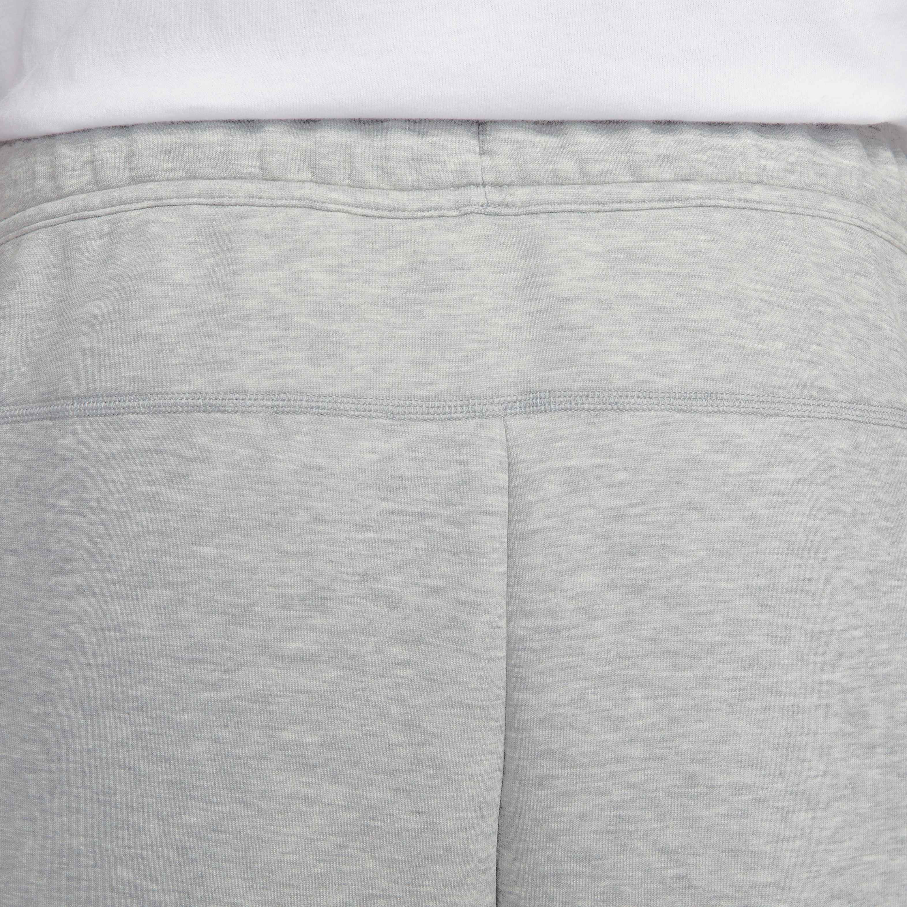Nike Sportswear Tech Fleece image number 6