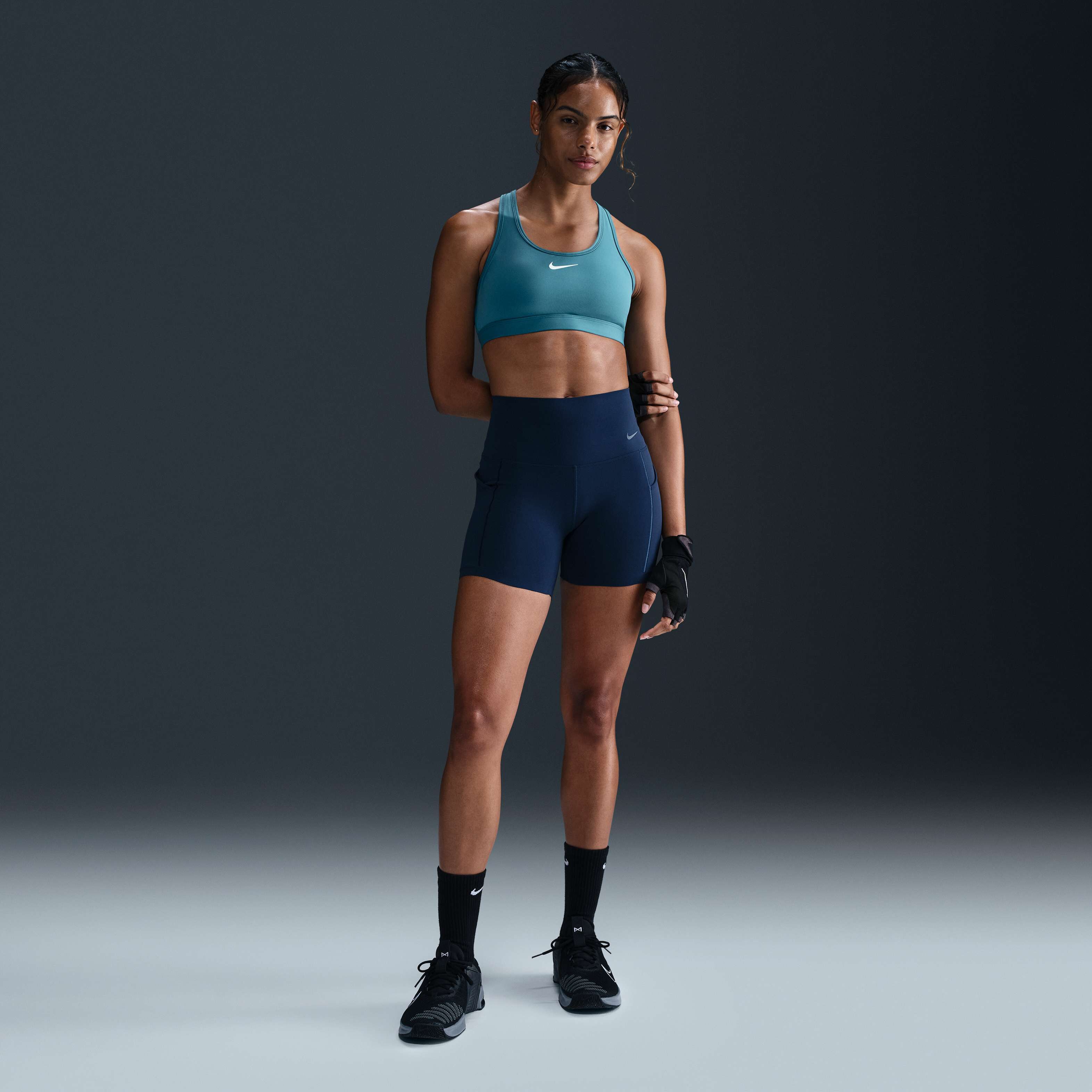 Nike Swoosh Medium-Support image number 3