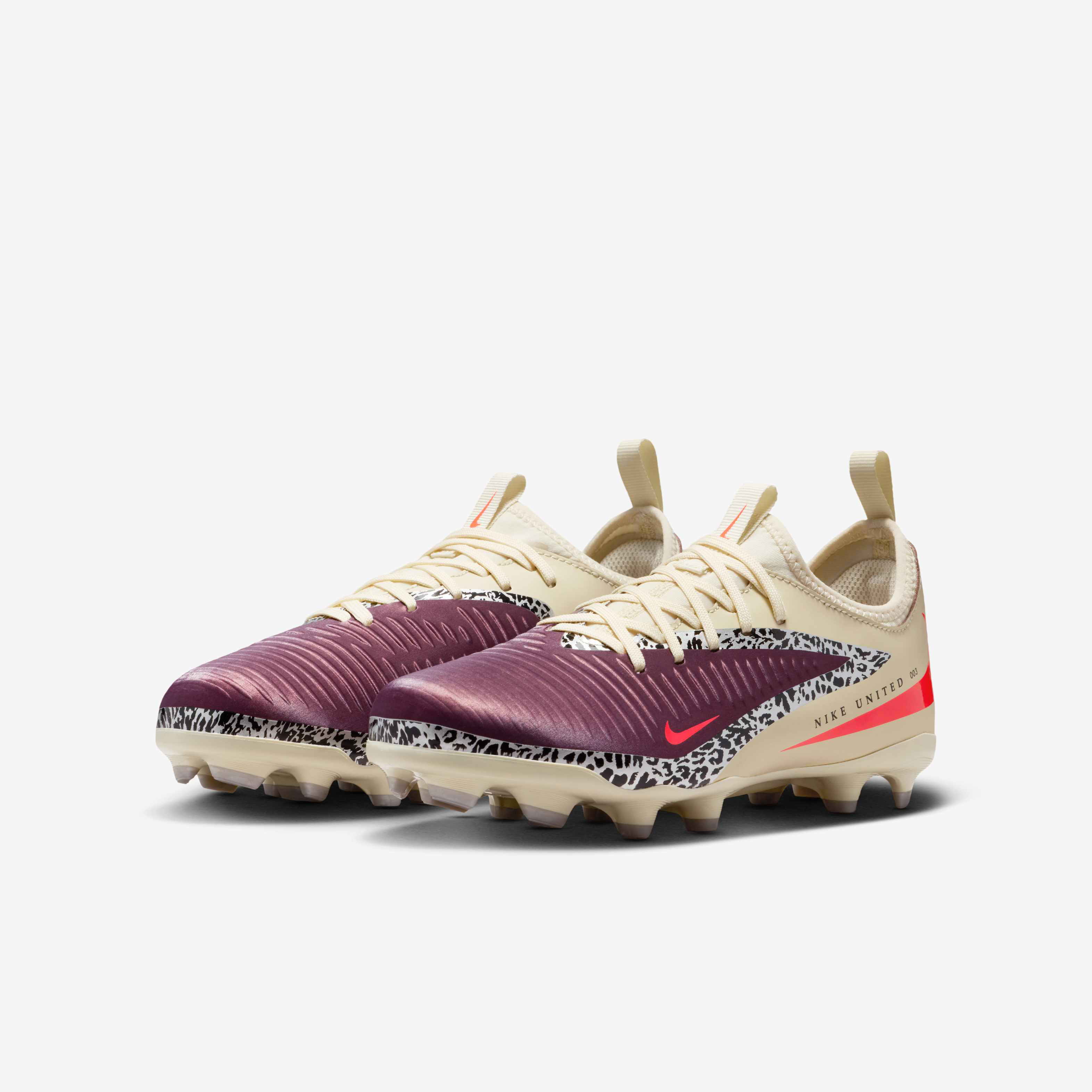 Nike United Jr Phantom 6 Low Academy image number 4