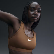 Nike Swoosh Medium Support