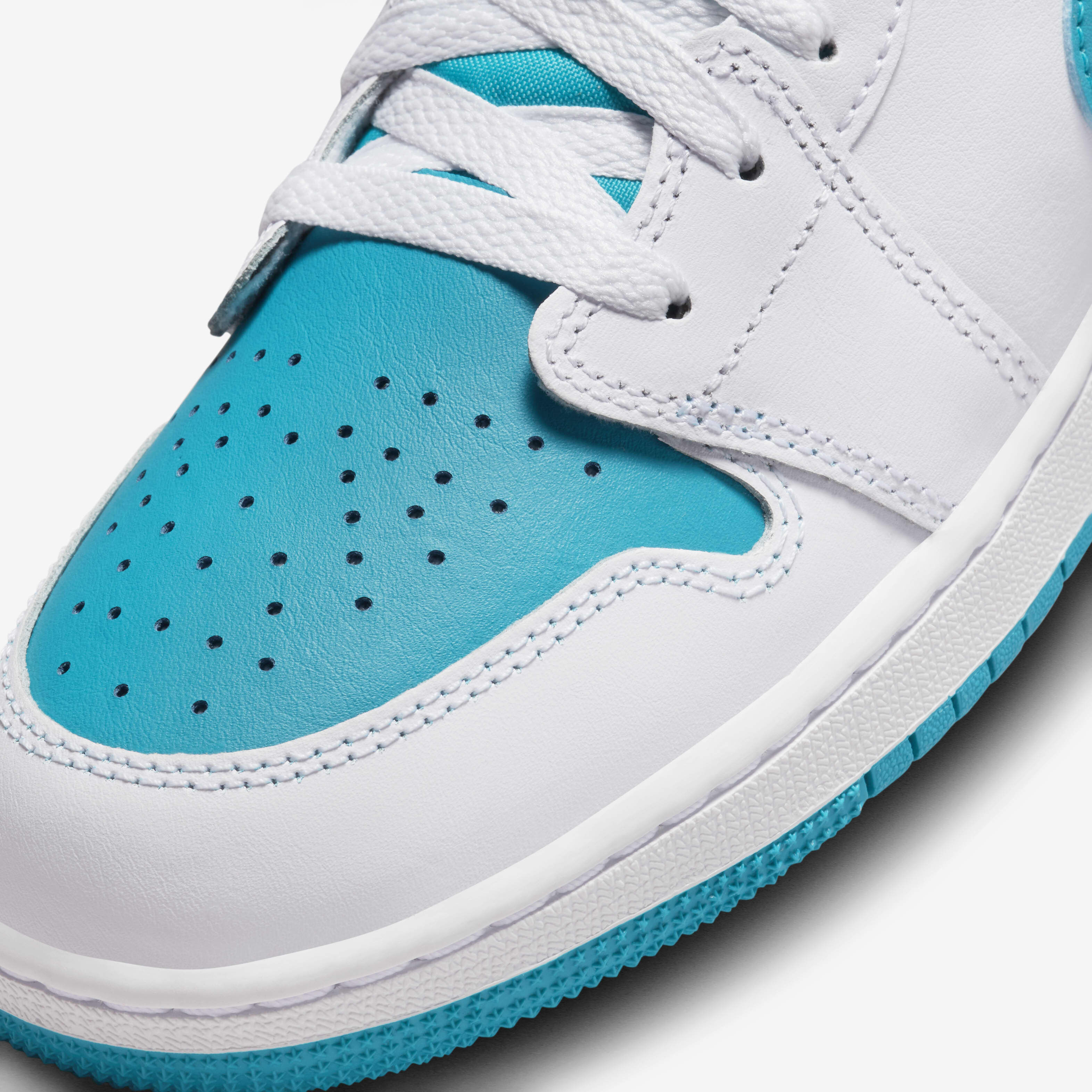 Air Jordan 1 Low image number 6