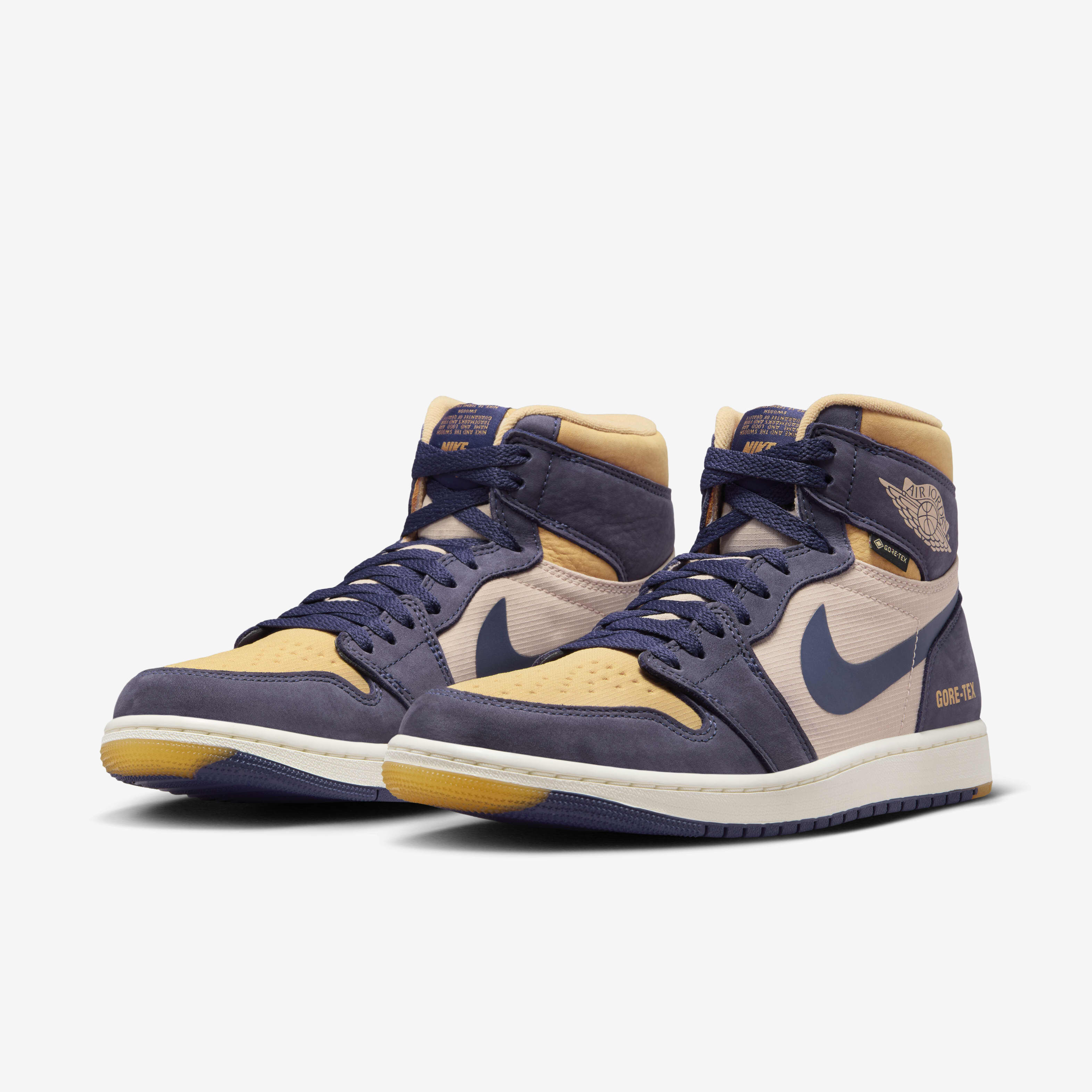 Air Jordan 1 image number 4