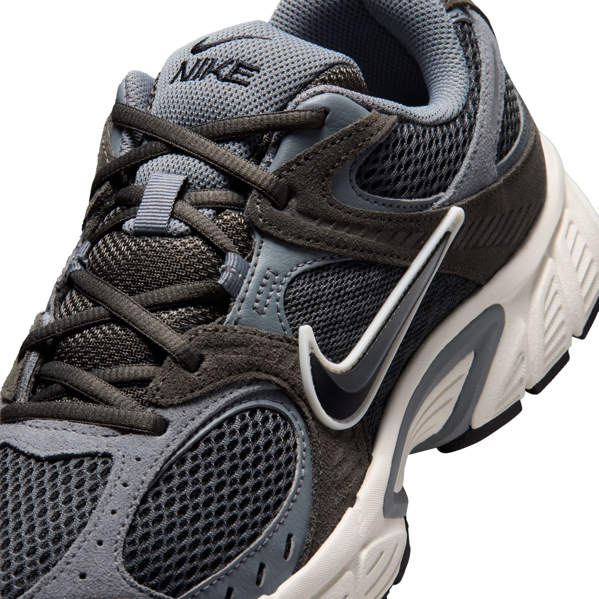 Nike V5 RNR Suede image number 8