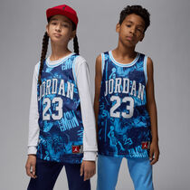 تيشيرت جوردن 23 سترايبد