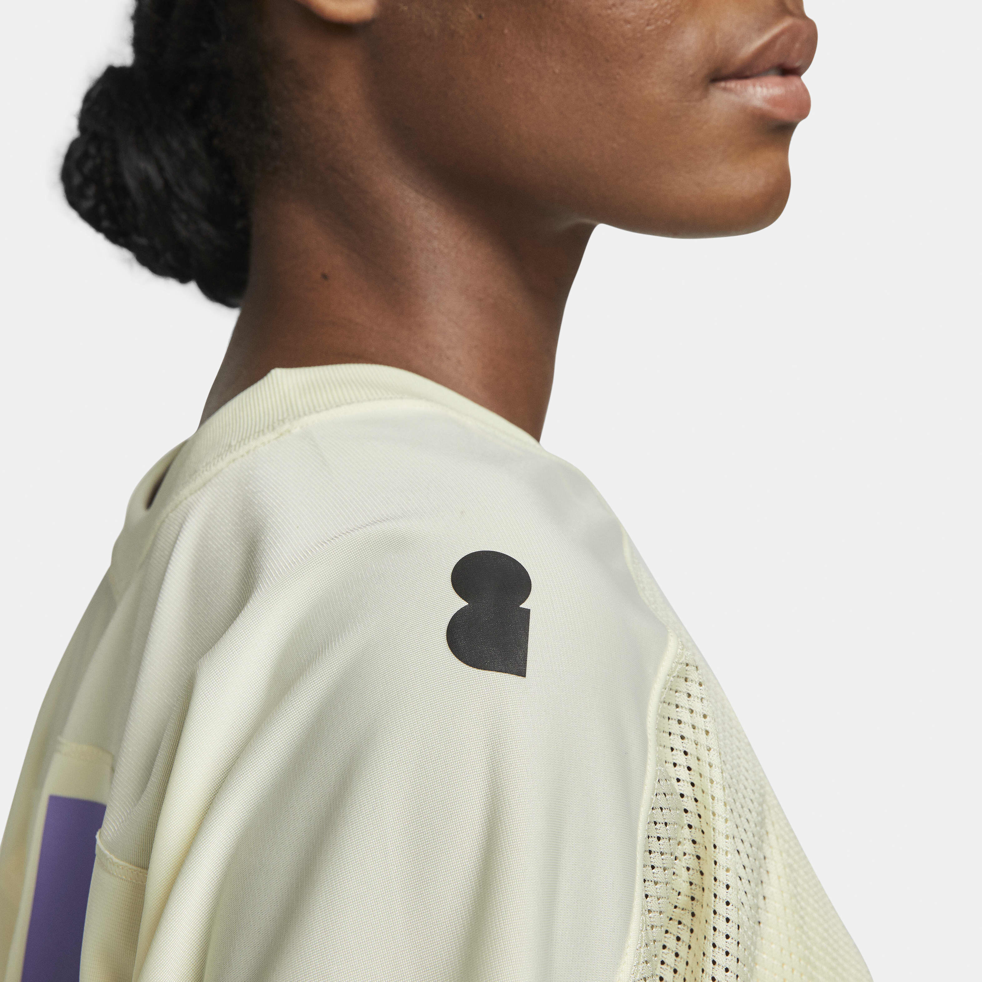 Buy Naomi Osaka Women's Top - Coconut Milk/Black | Nike