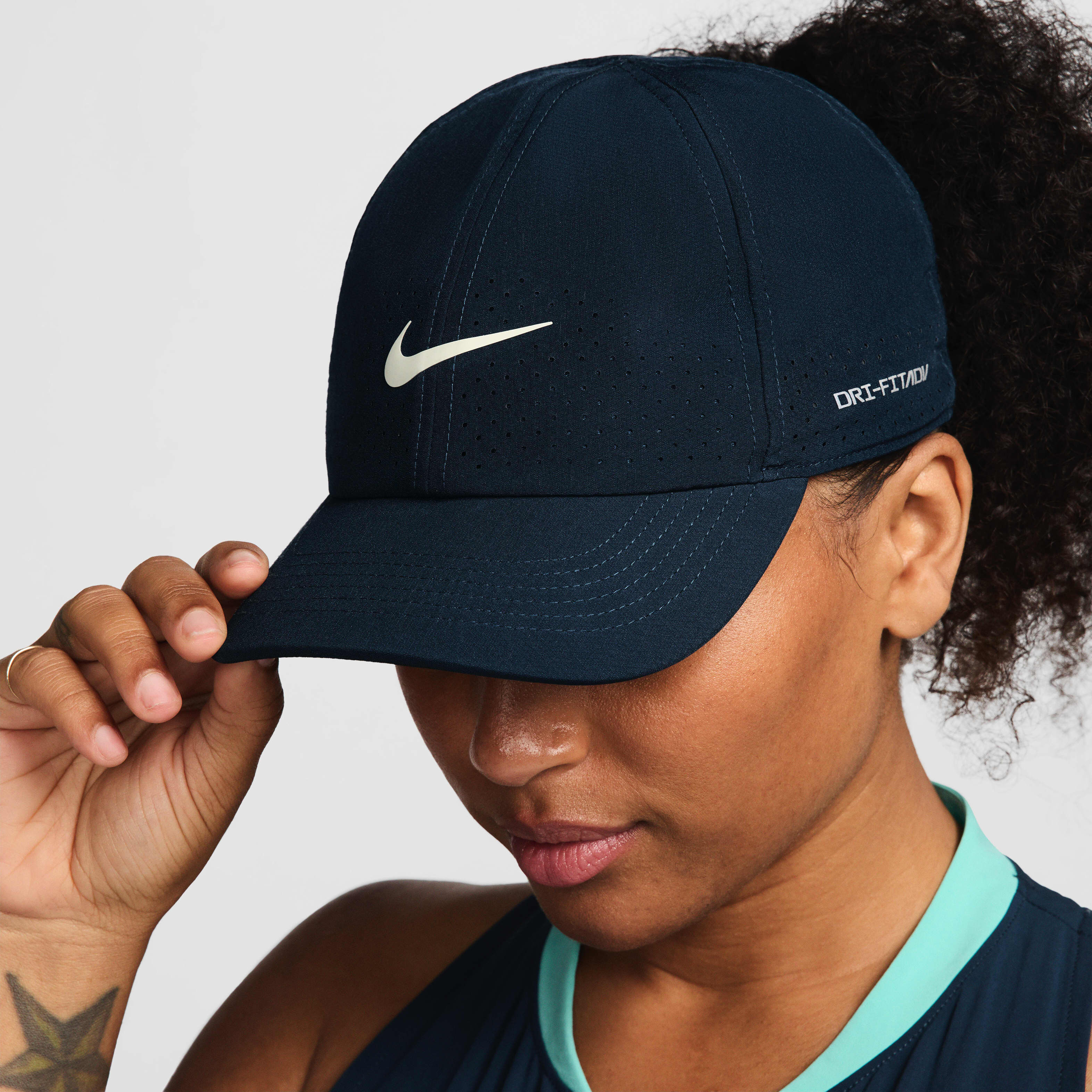 Navy blue nike cap discount