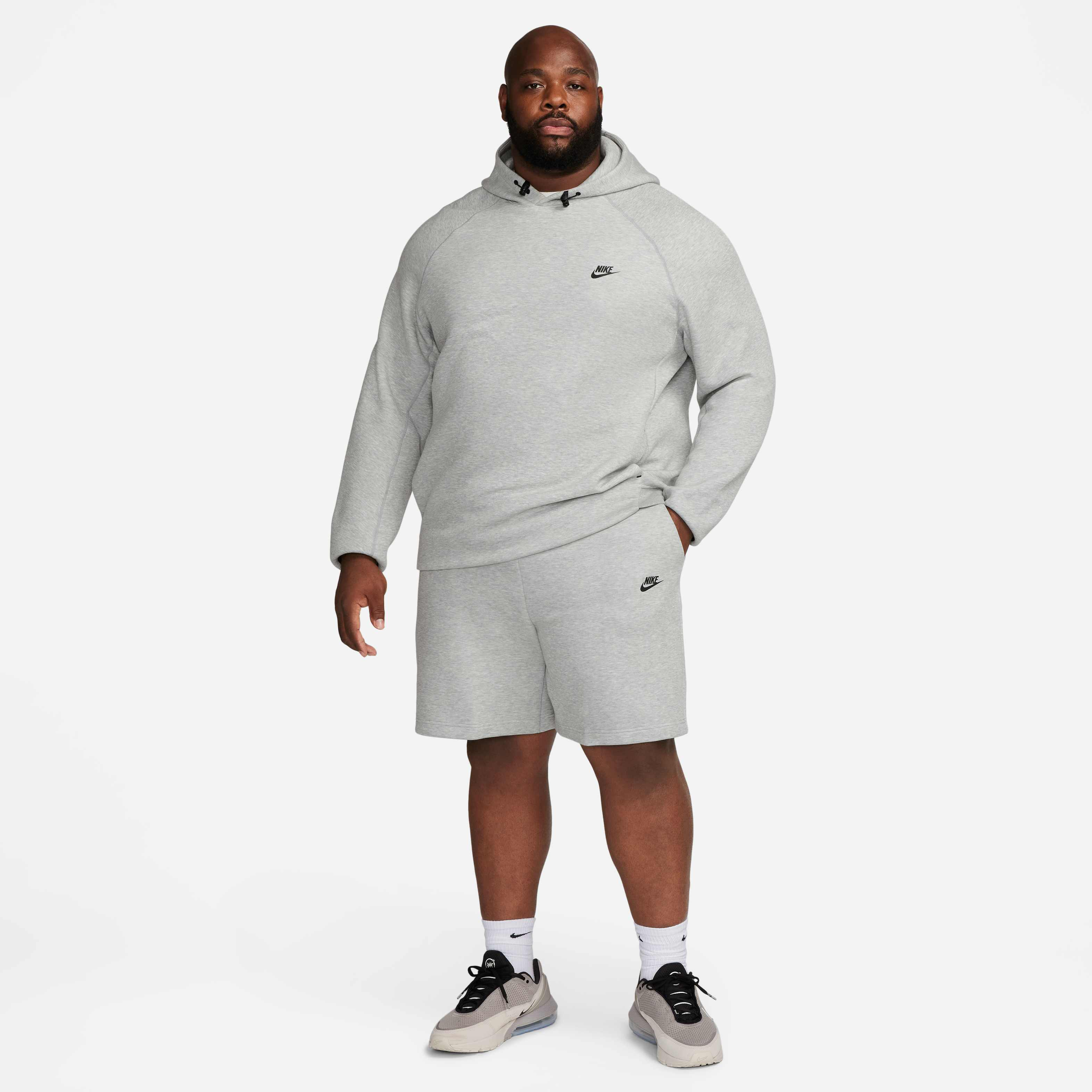 Nike Sportswear Tech Fleece image number 17