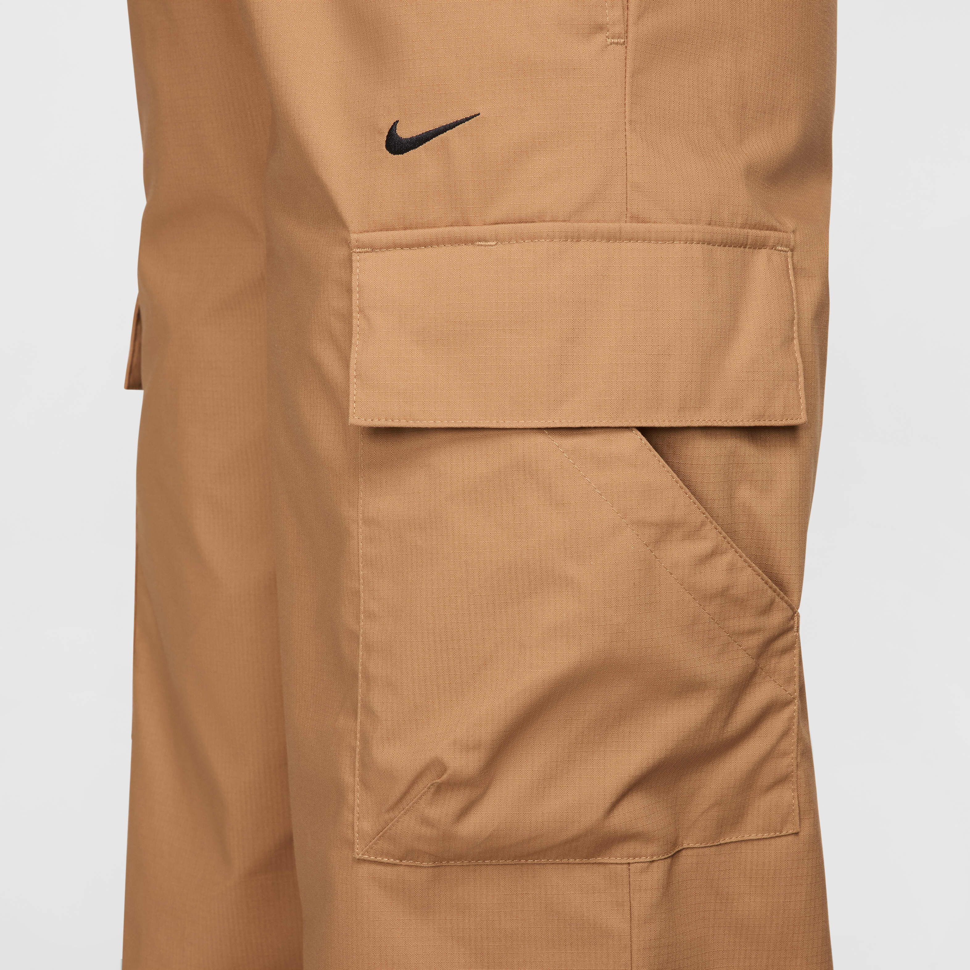 Nike Sportswear Everything Wovens image number 4