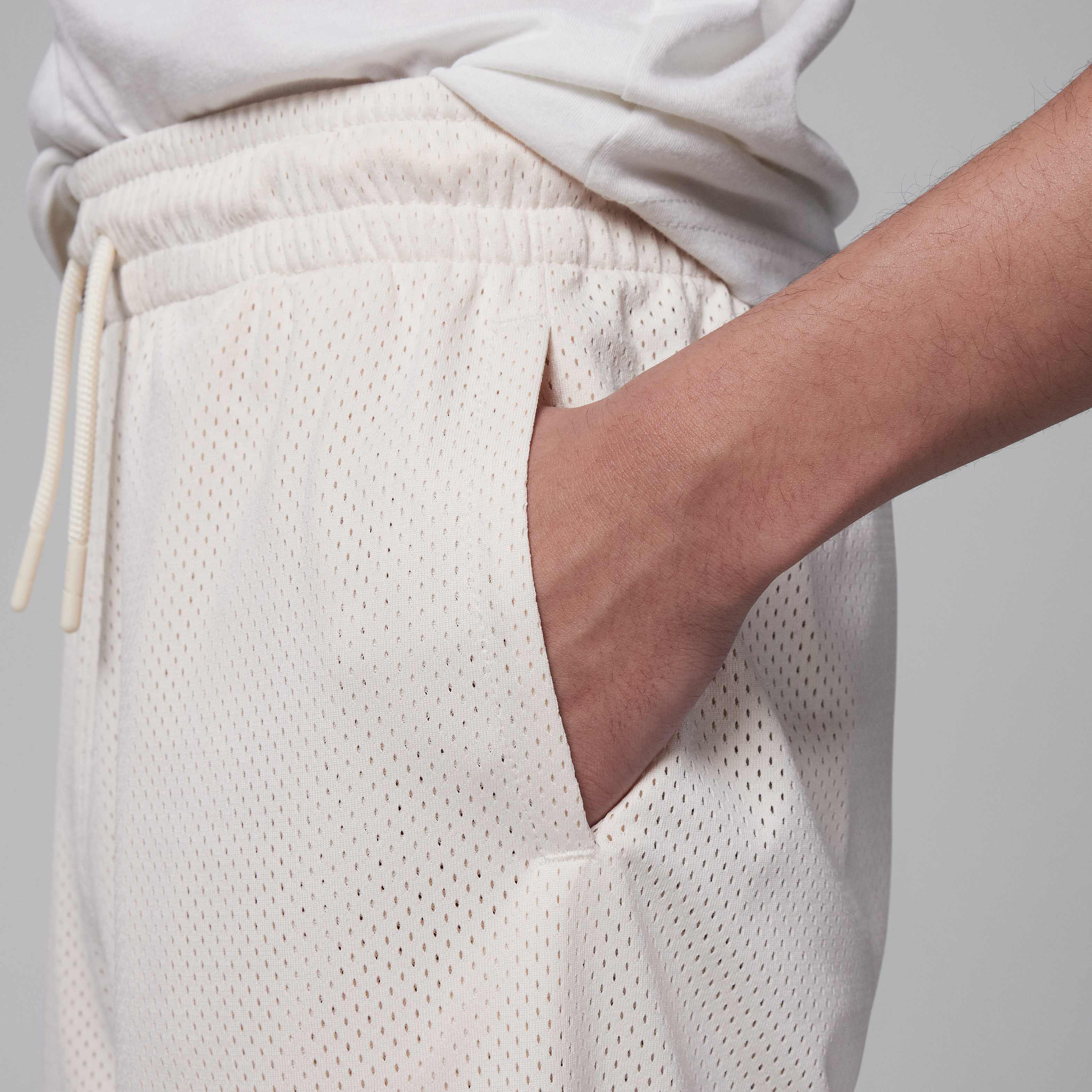 Jordan MJ Essentials Baseline image number 4