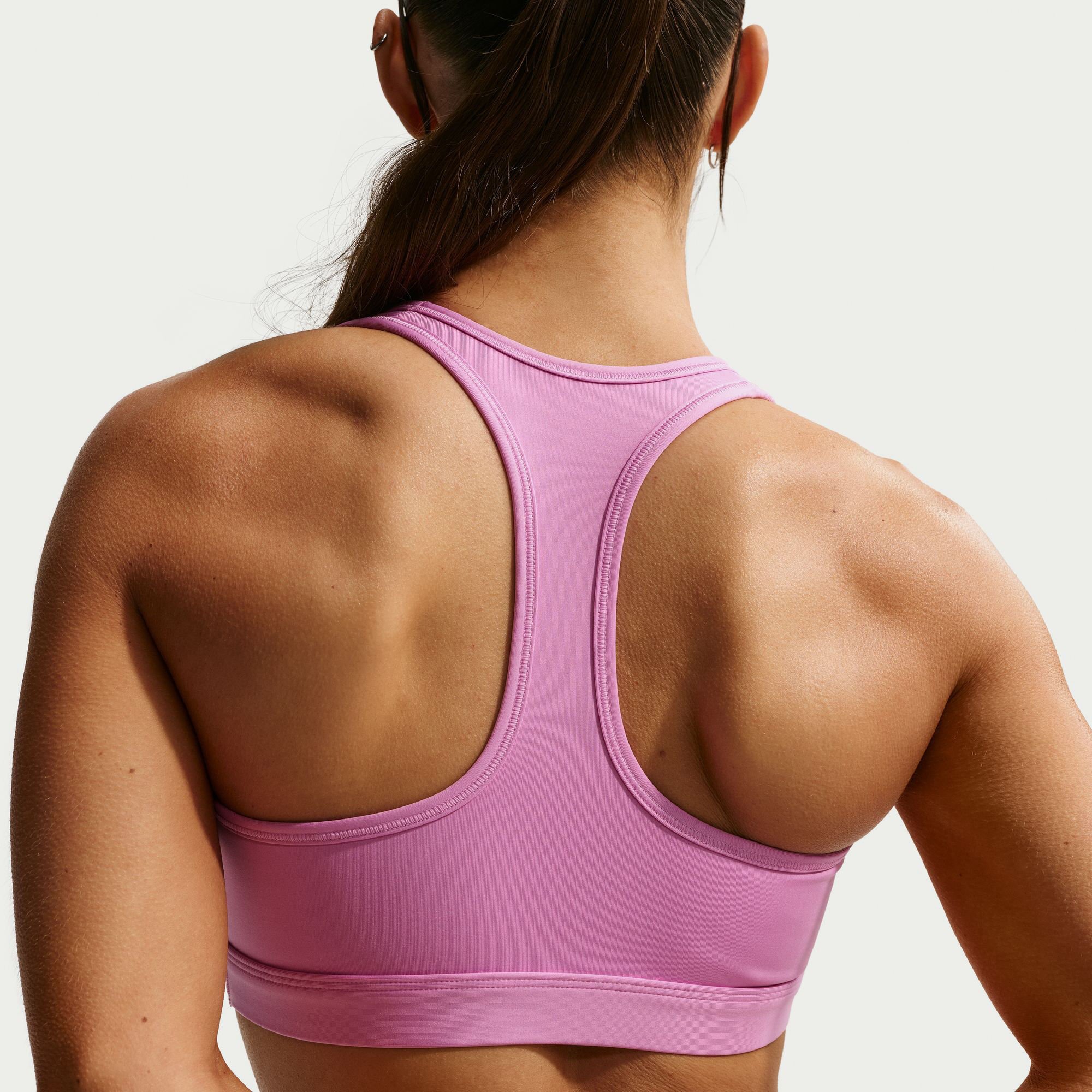 Nike Swoosh Medium Support image number 3