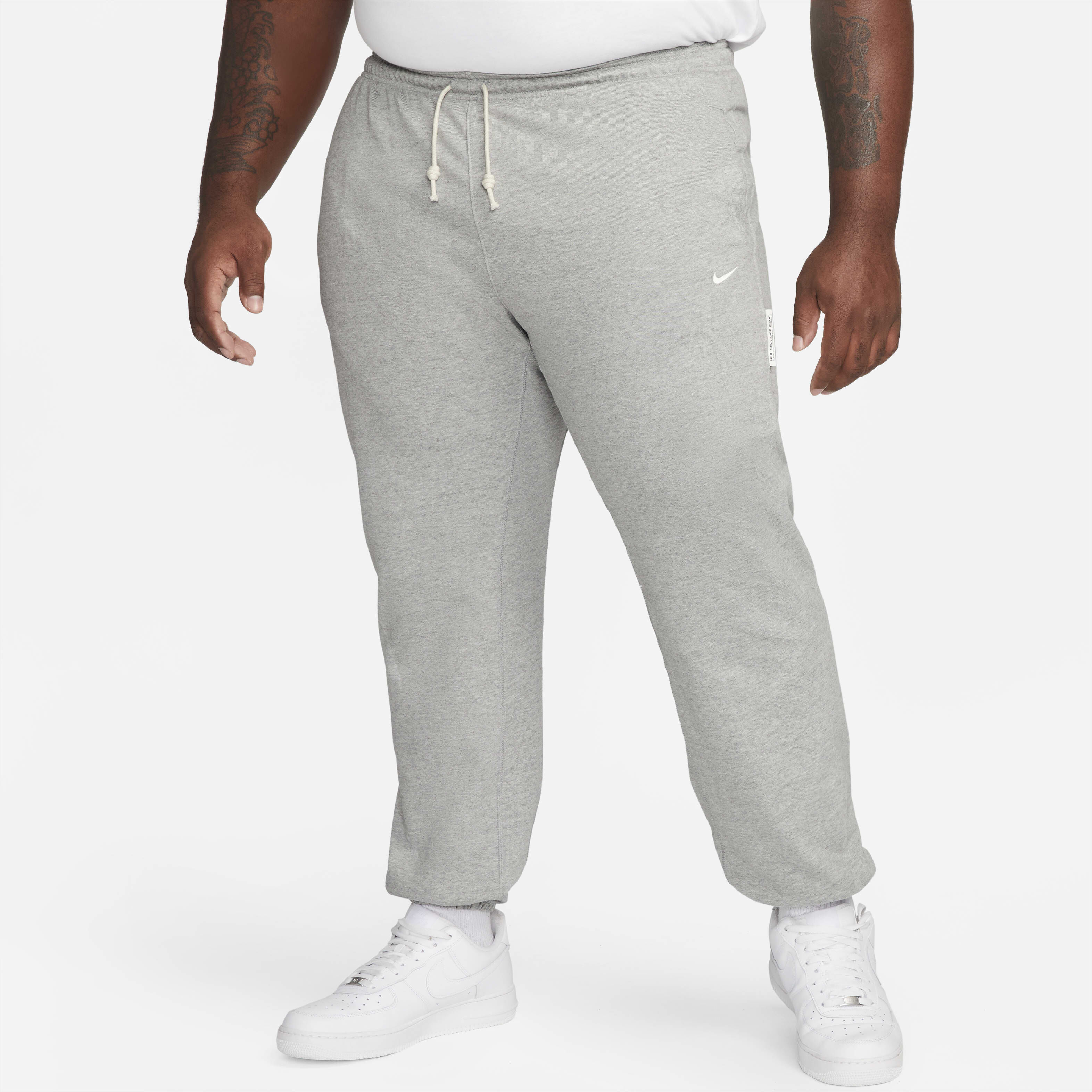 Nike Standard Issue image number 7