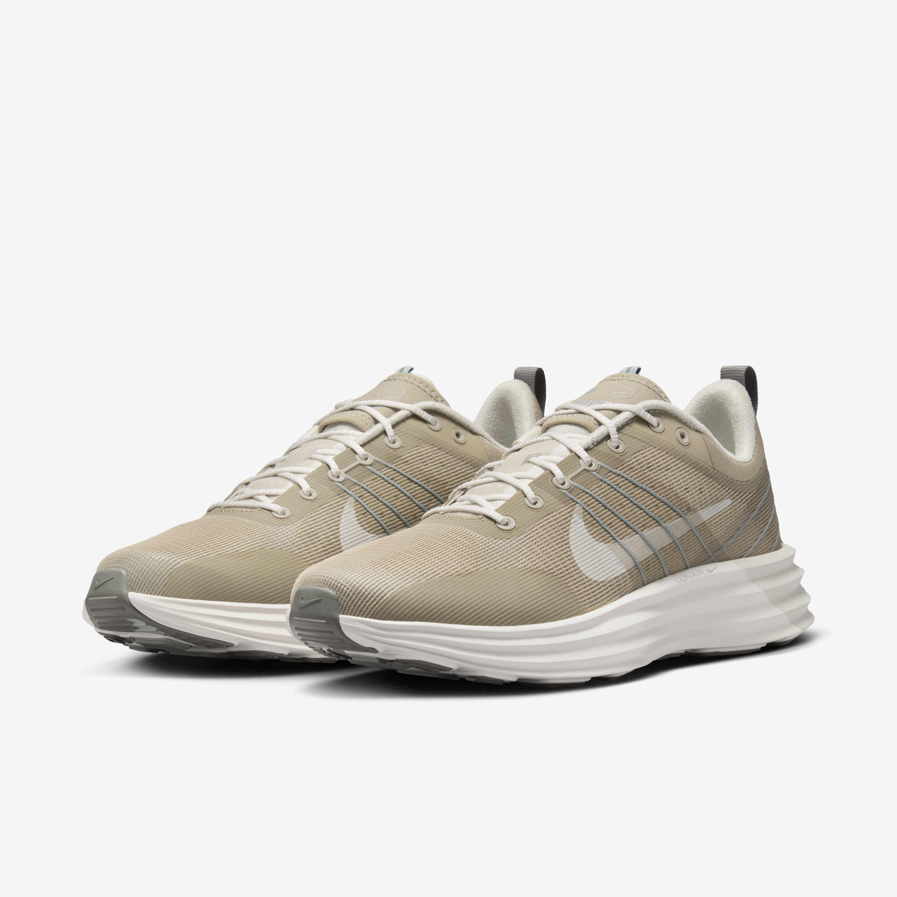Buy Nike Lunar Roam Men s Shoes Nike Kuwait Official