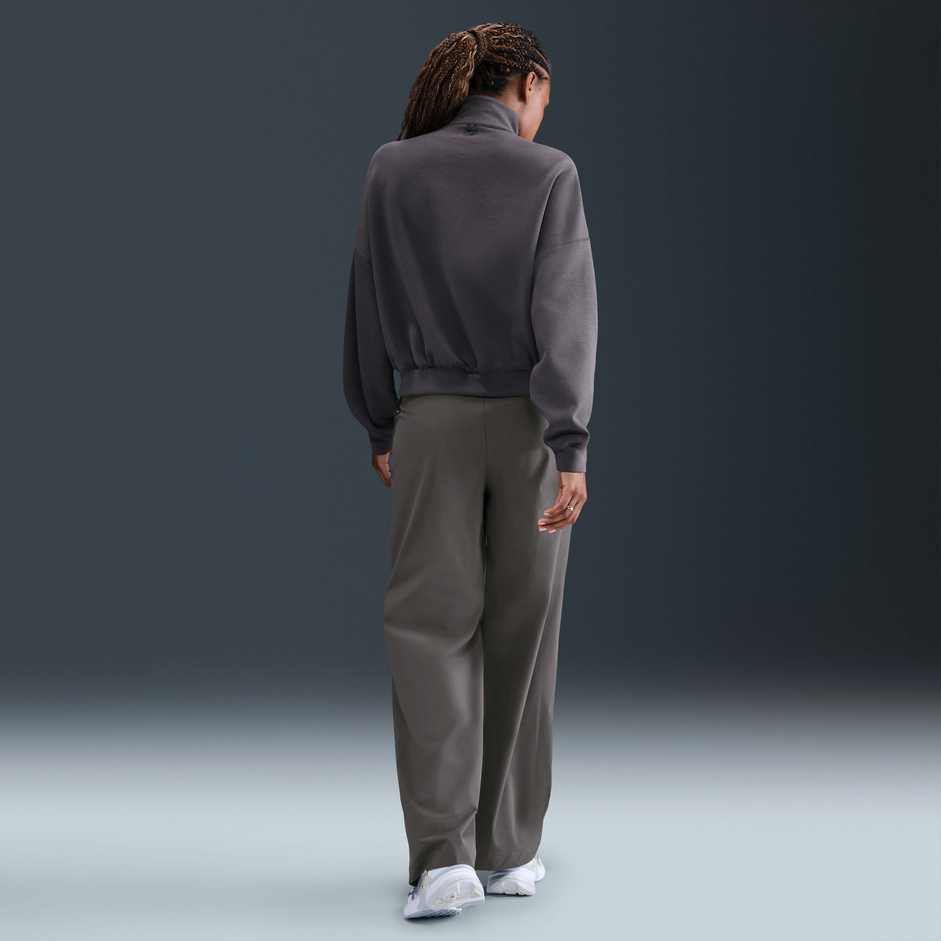 نايكي 24.7 امبوسبلي سوفت image number 4