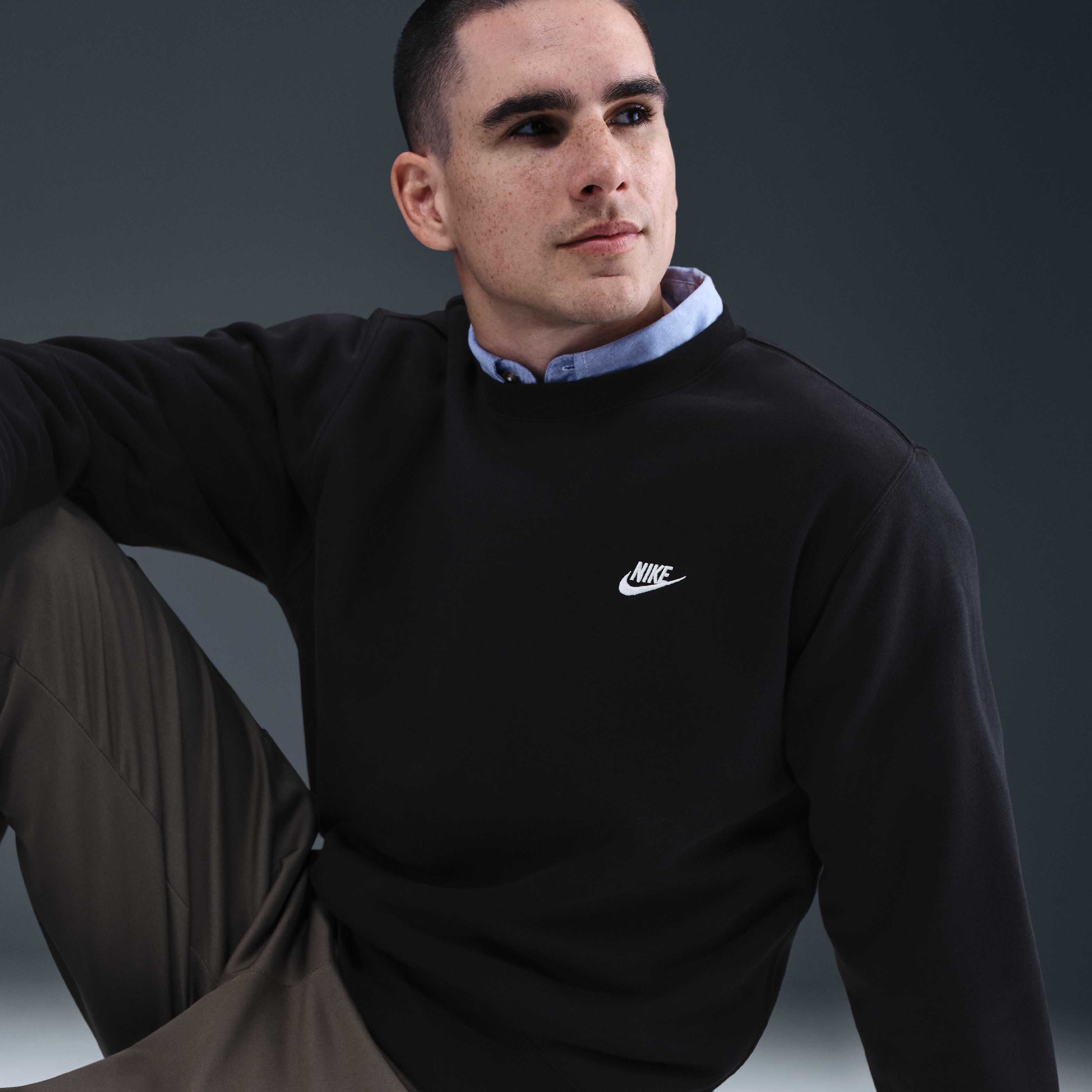 Nike Club image number 2