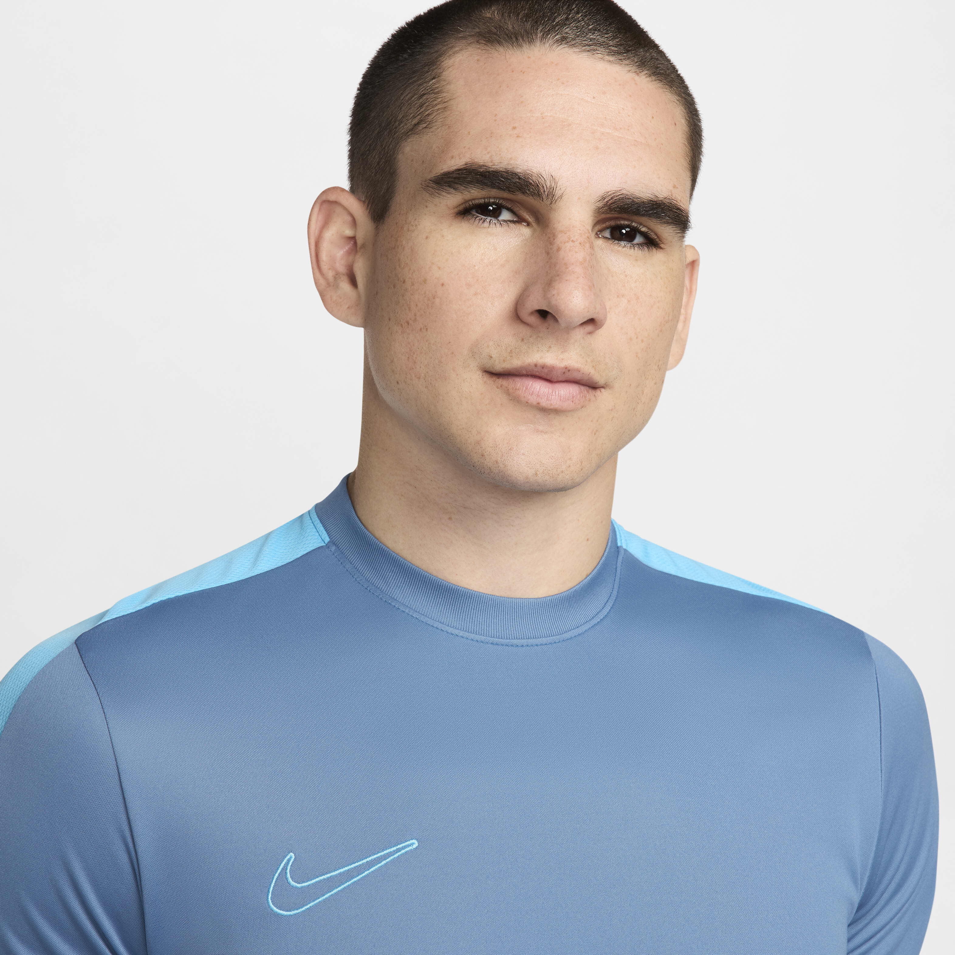 Nike Academy image number 2