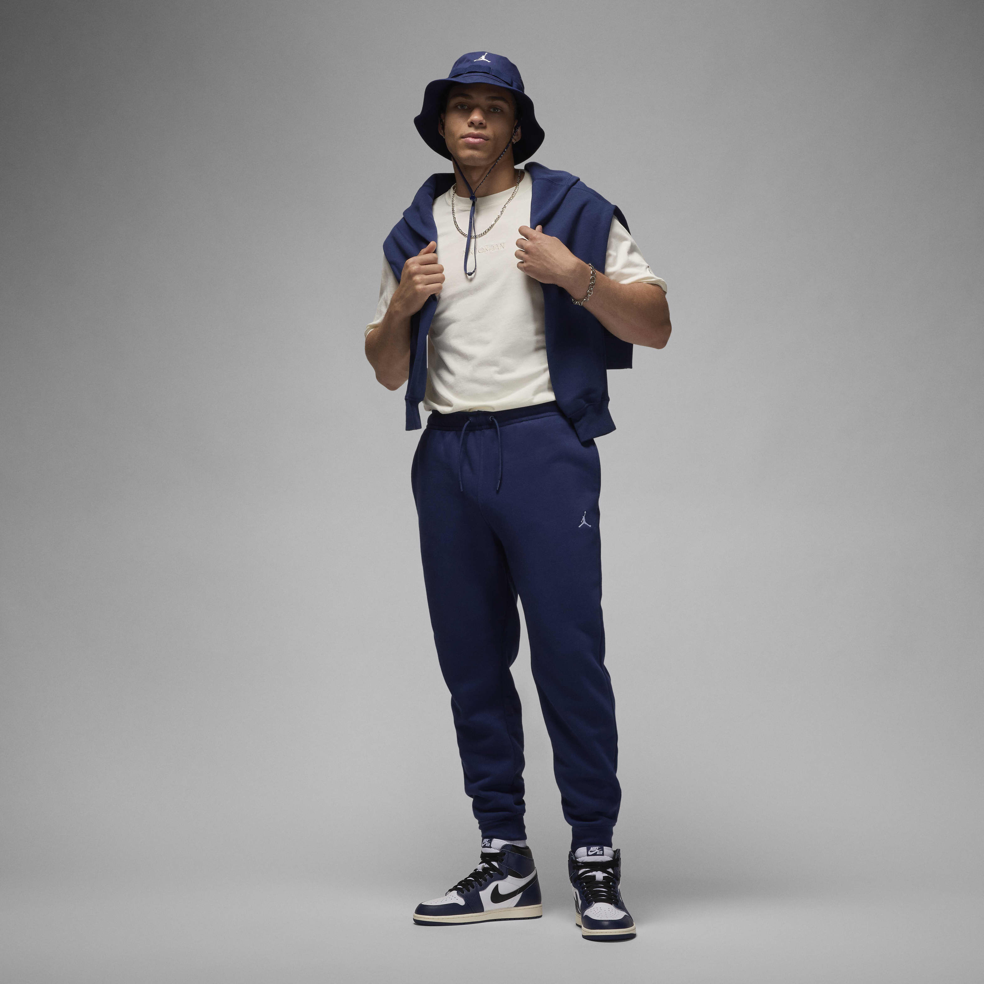 Jordan joggers outfit cheap