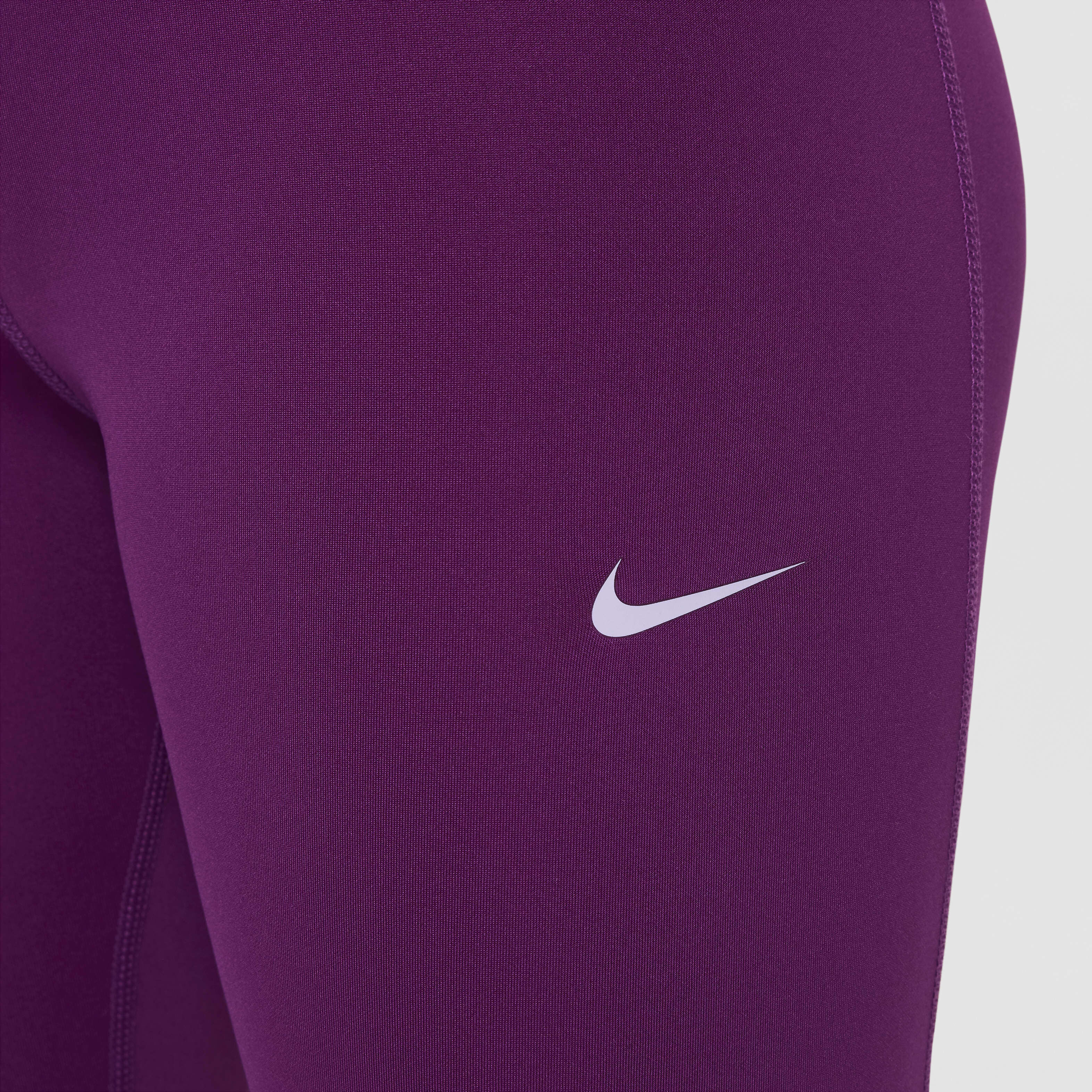 Nike Pro image number 3