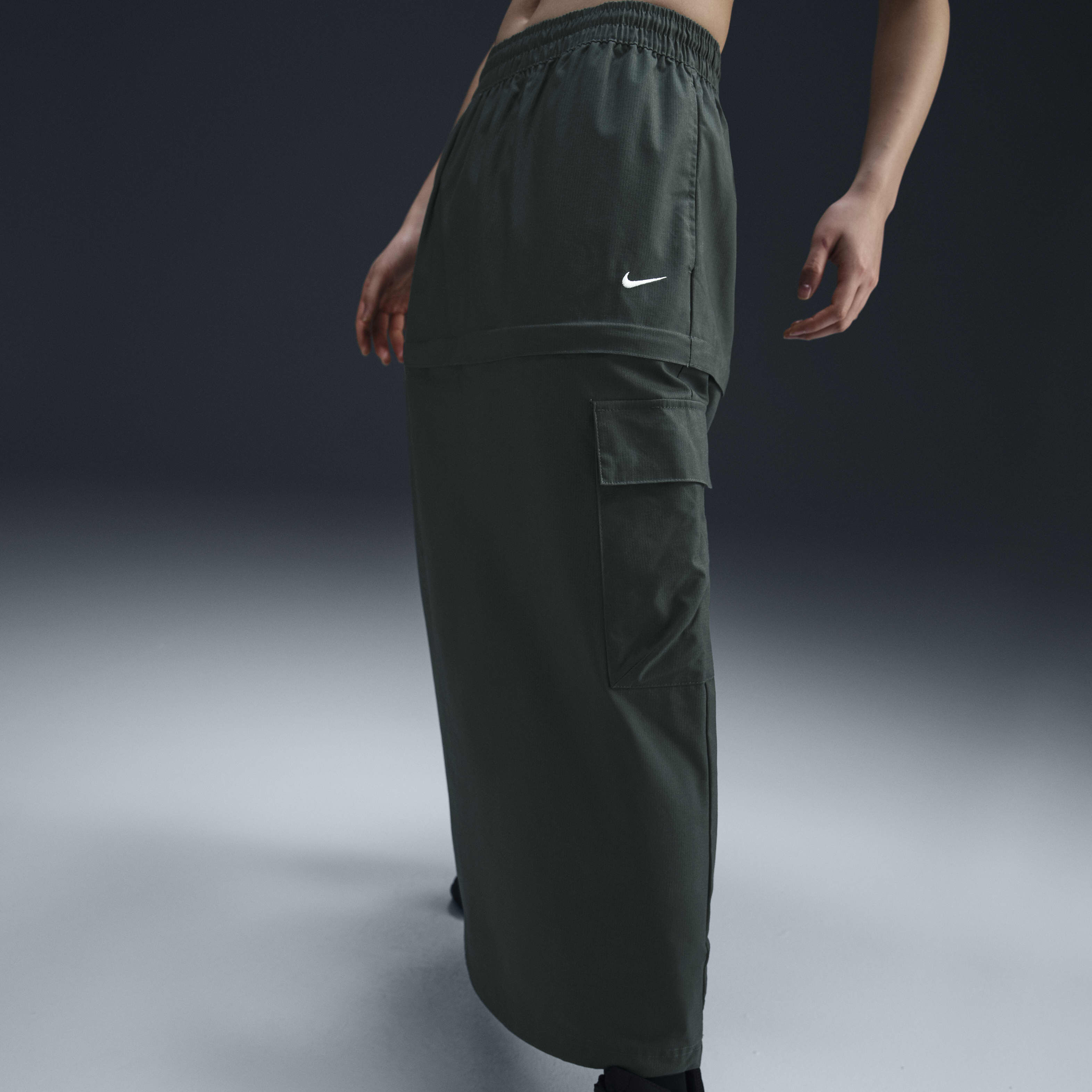 スカート Nike  Women's Mid-Rise Woven Cargo Midi Skirt Buy Nike Sportswear Essential Women's Mid-Rise Woven Cargo