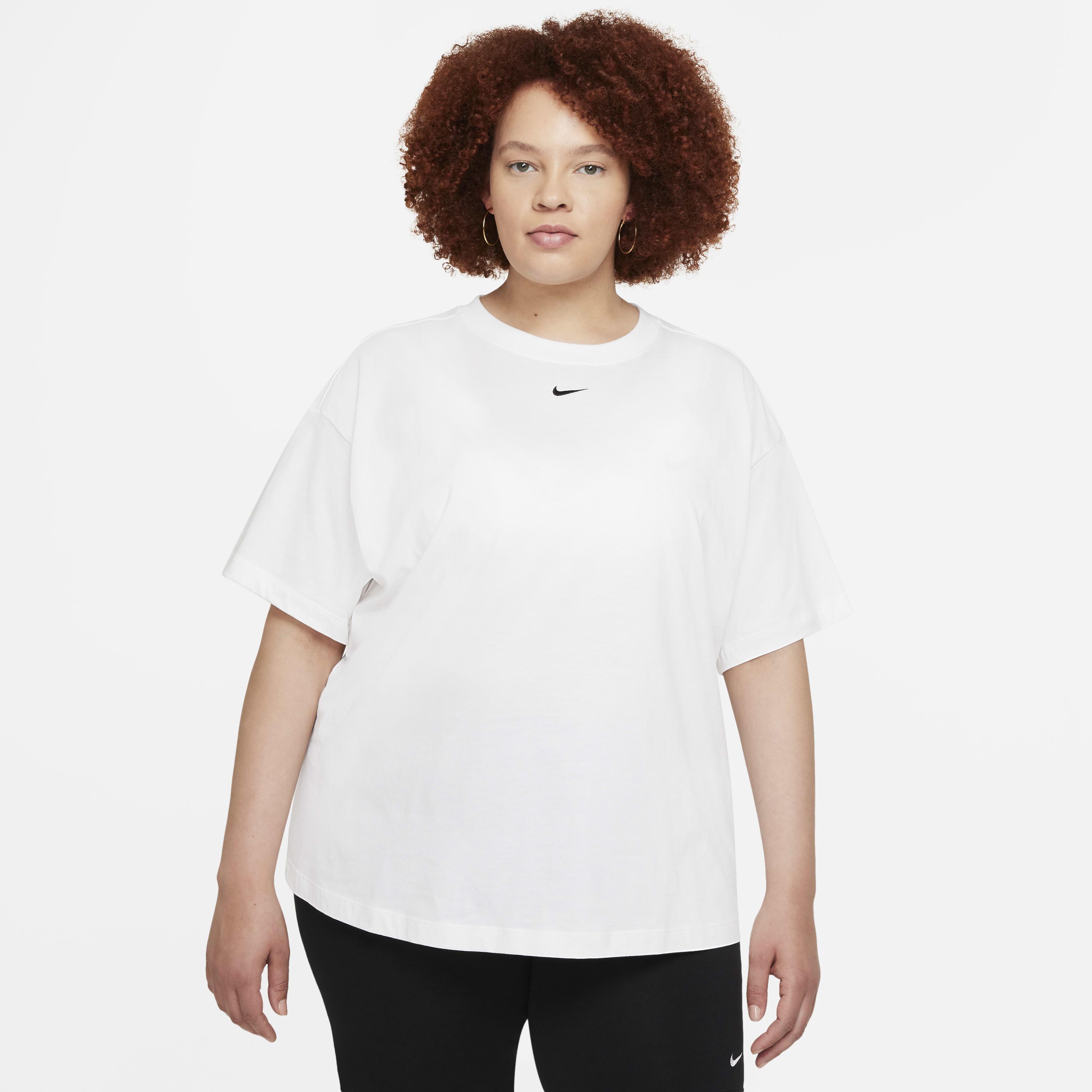 Nike Sportswear Essential image number 0